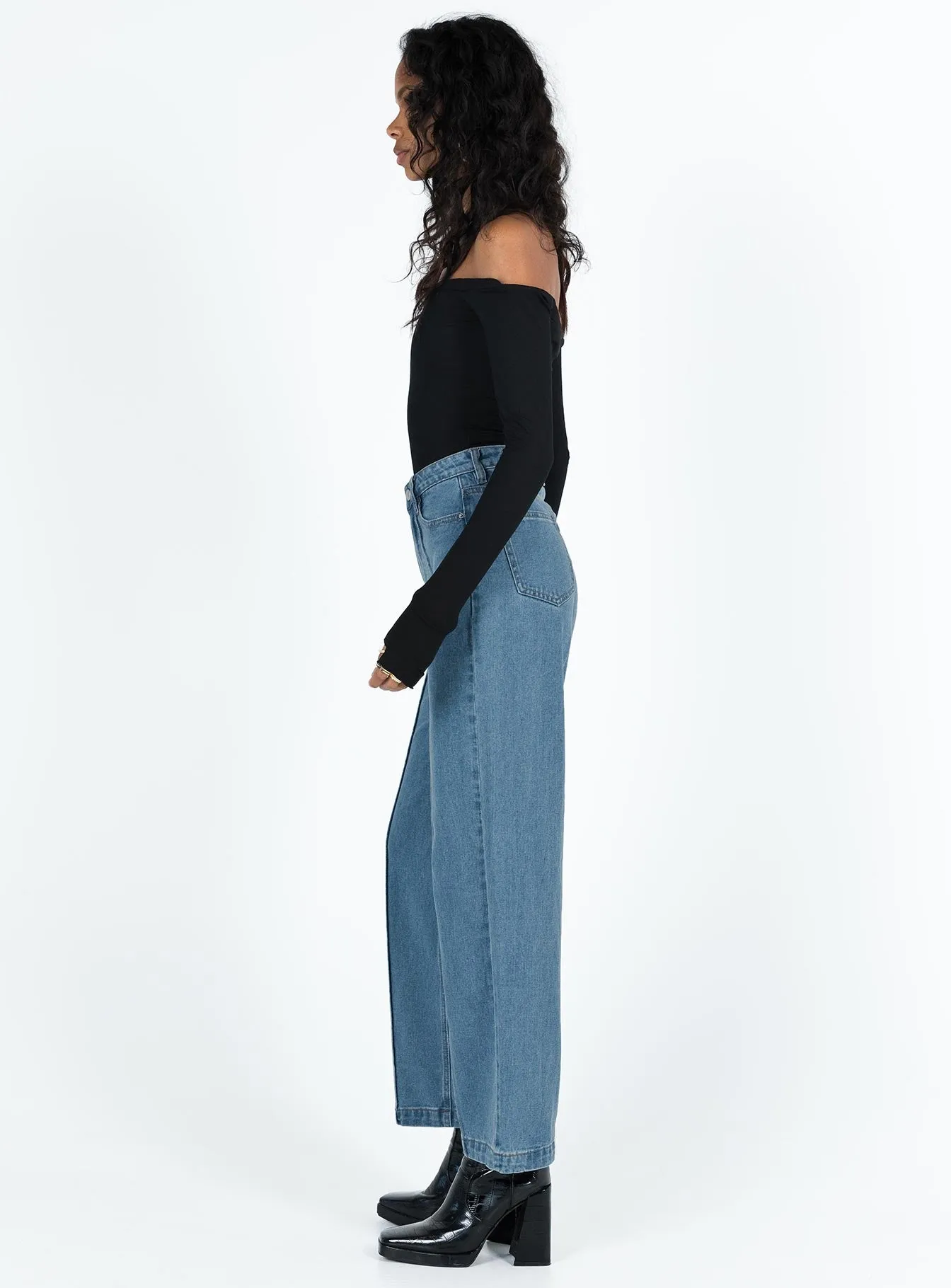 Slim Vintage Lover Morning Stroll Professional Wear Brunch Outfit Booran Wide Leg Mid Wash Denim Jean