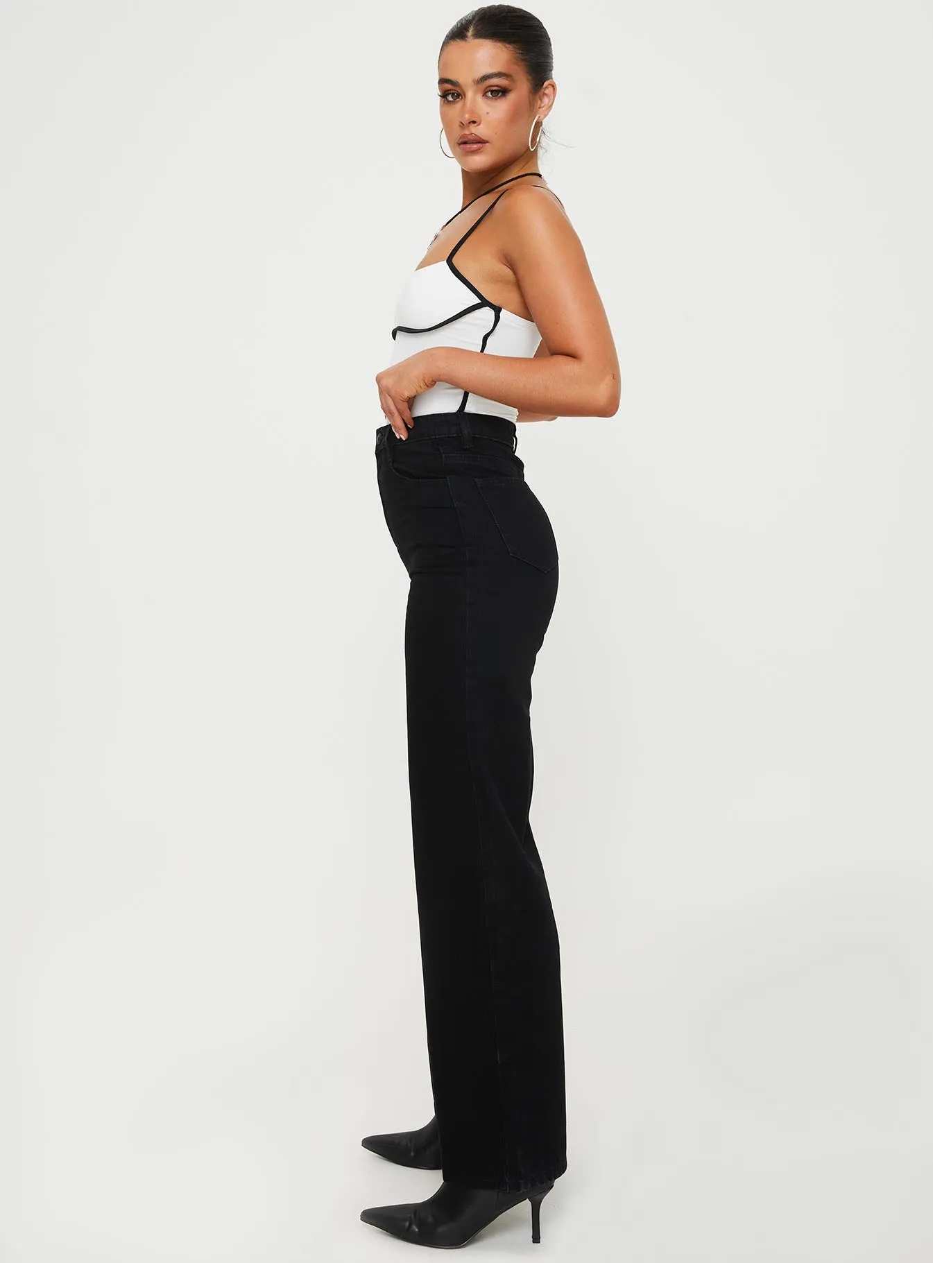 Nicolo High Rise Straight Leg Jeans Black Elegant Minimalist Outdoor Adventure Flexible Piece