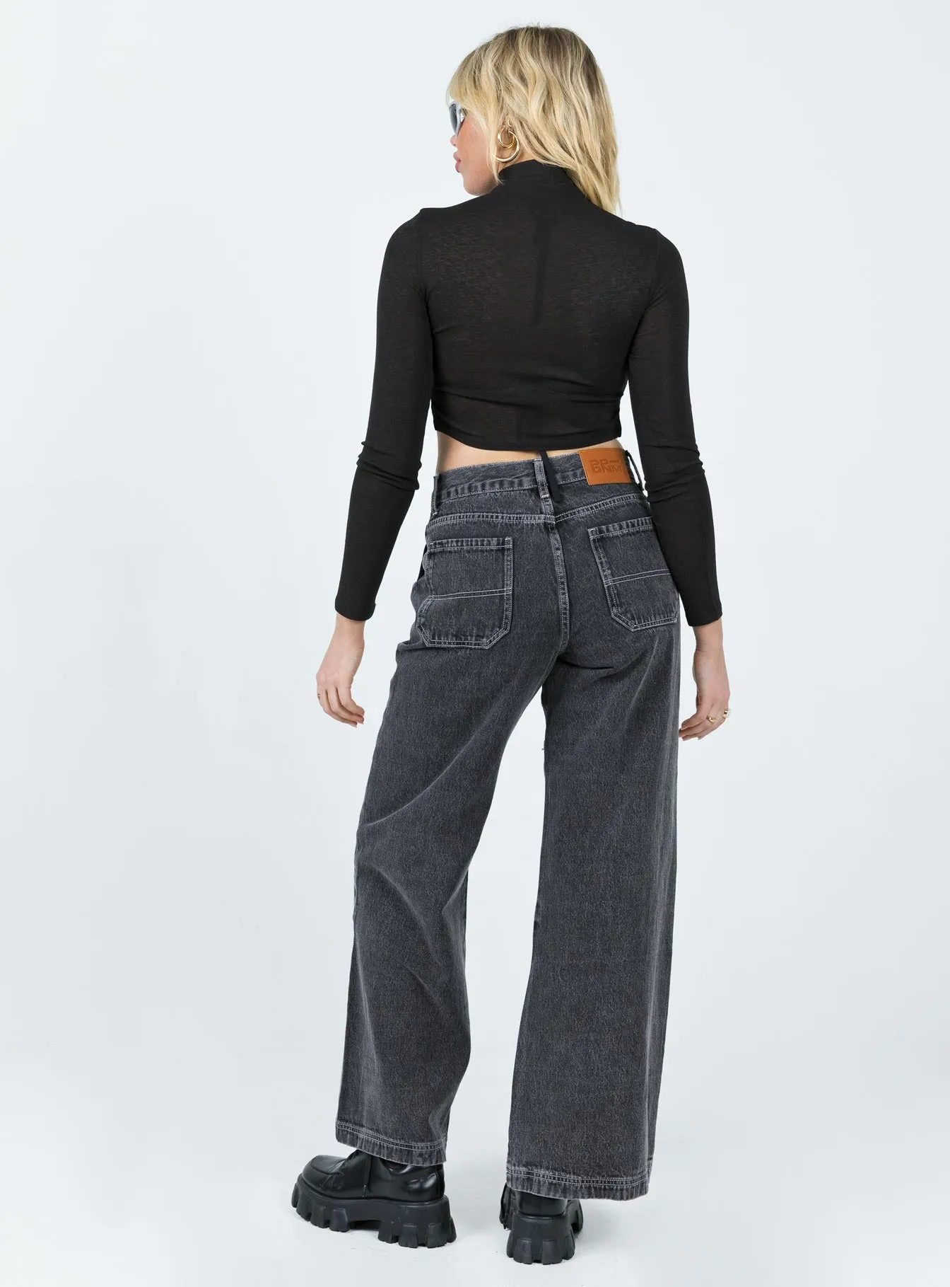 Carlia Mid Rise Jeans Grey Outfit Routine All Body Fit