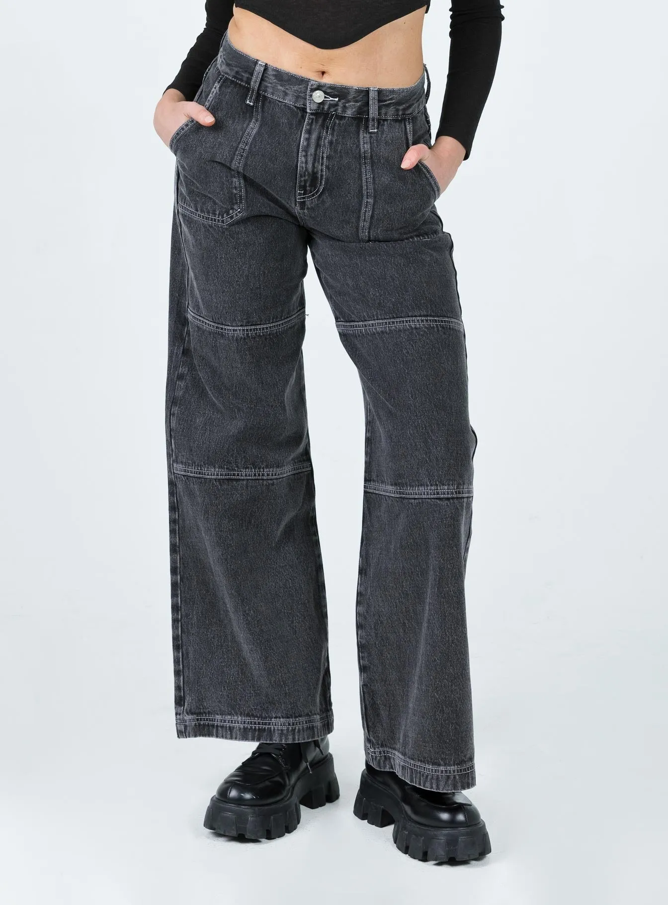 Artist Vibe Comfy Carlia Mid Rise Jeans Grey