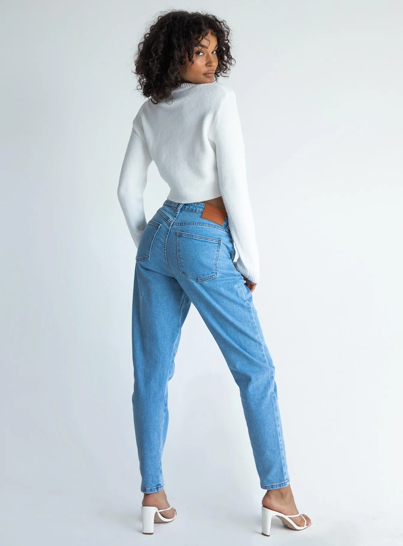 Leila Yolk Mom Denim Jeans Classic Wear Party Look Work Meeting Weekend Style Streetwear Fan