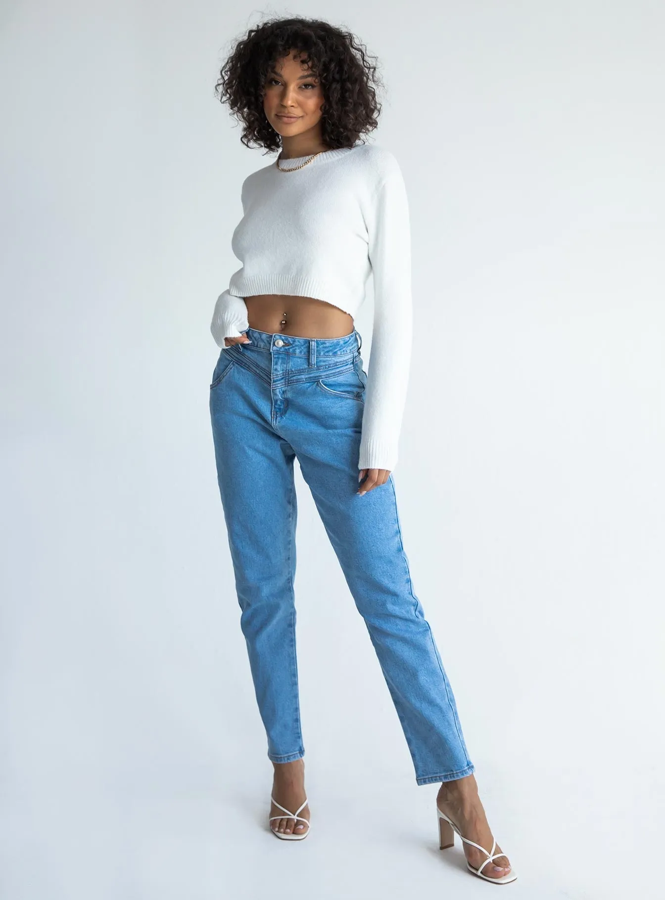 Leila Yolk Mom Denim Jeans Outdoor Adventure Earthy Modern Wear