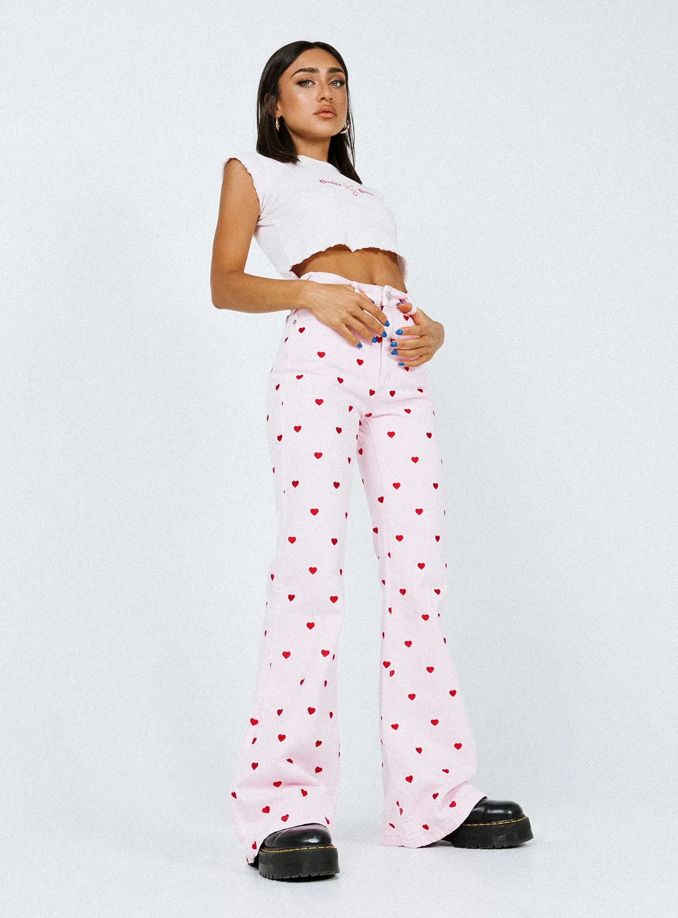 Abrand Double Oh Flare Jeans Pink Heart Work Meeting Relaxed Style Party Look Modern Minimalist