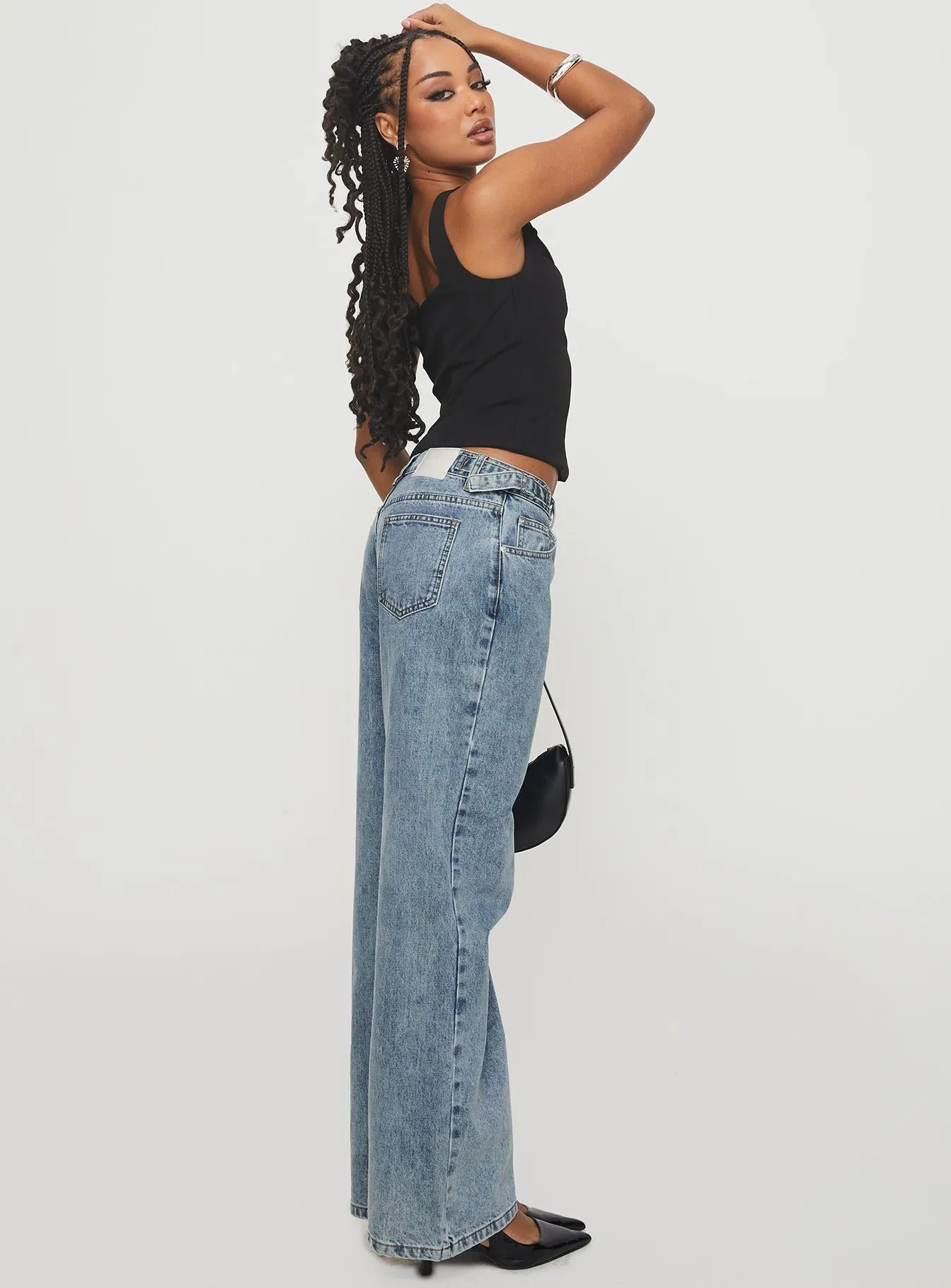 Sidle Low Rise Straight Leg Jeans Light Wash Casual Style