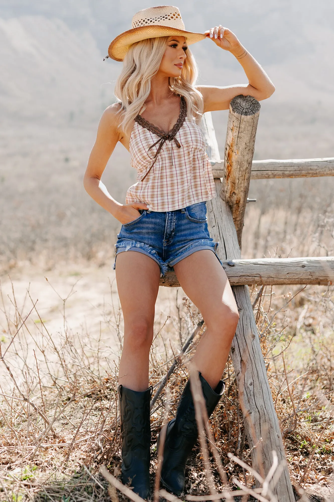 Girly & Dreamy Plaid Tank Top (Cream/Brown) Multi - functional Tagless Neck