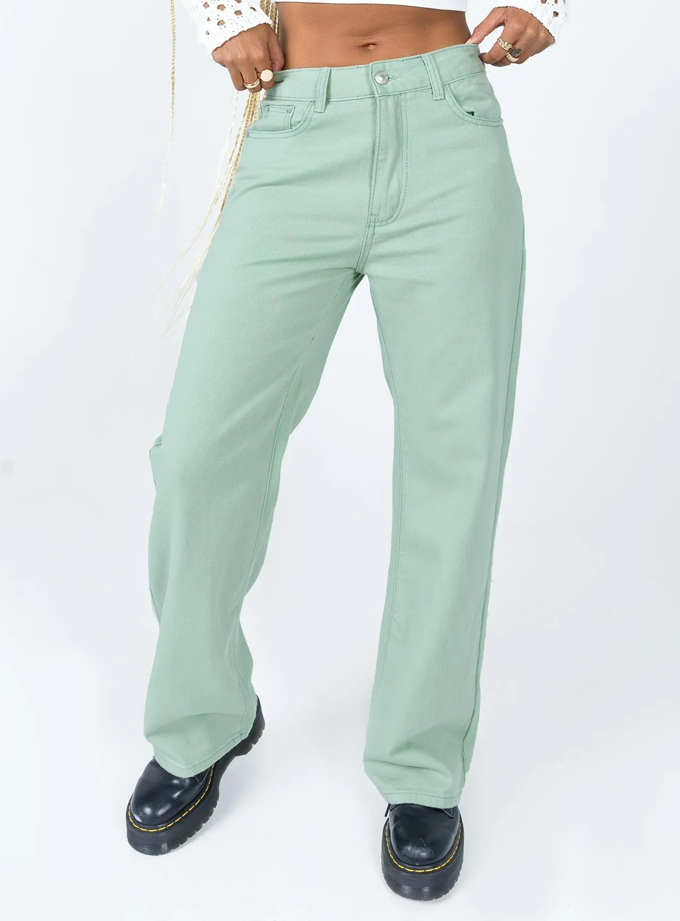 Work Meeting Beach Day Lester Mom Jeans Sage Green