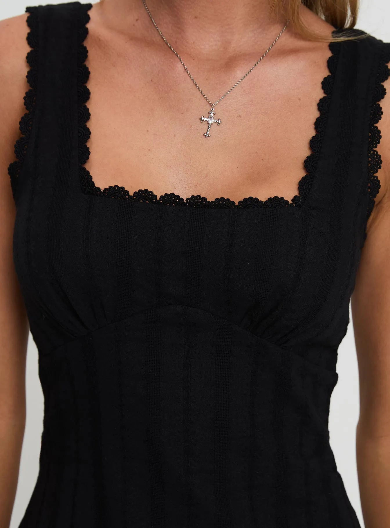 Fast Life Dasha Mini Dress Black Petite