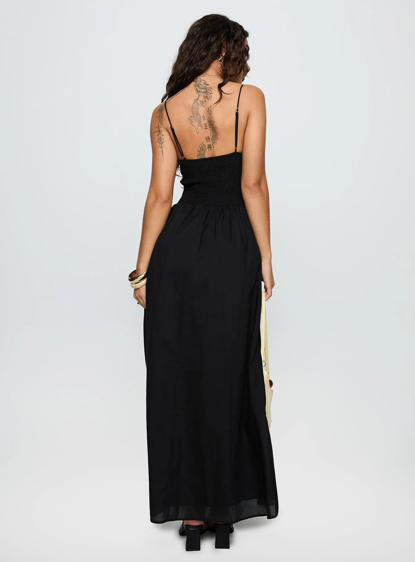 Carys Maxi Dress Black Dye Glow Morning Glow