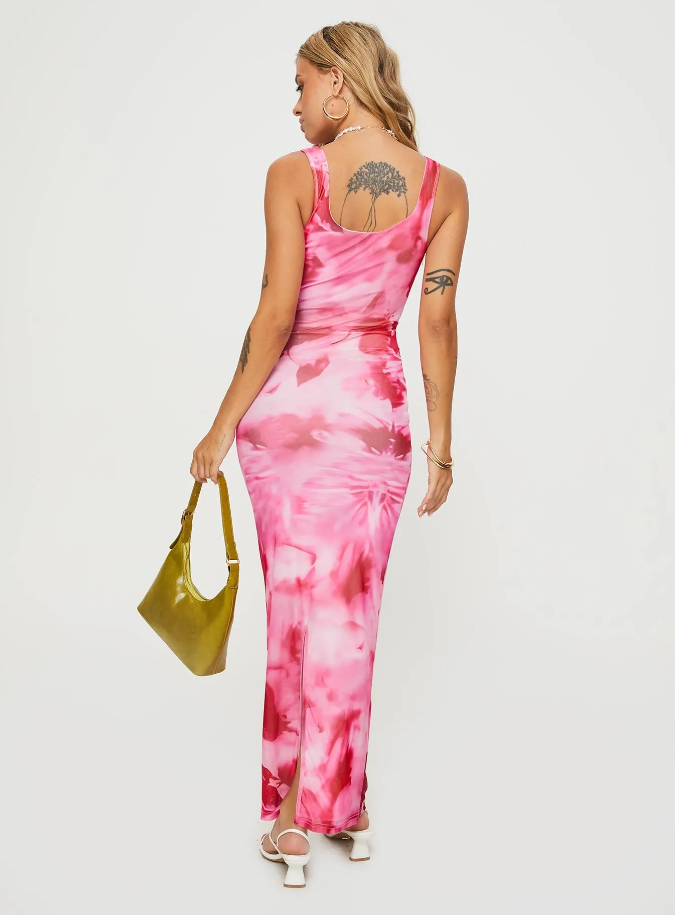Dryden Maxi Dress Pink Designed with a simple yet elegant cut this dress works for both casual and formal occasions Denim Glow