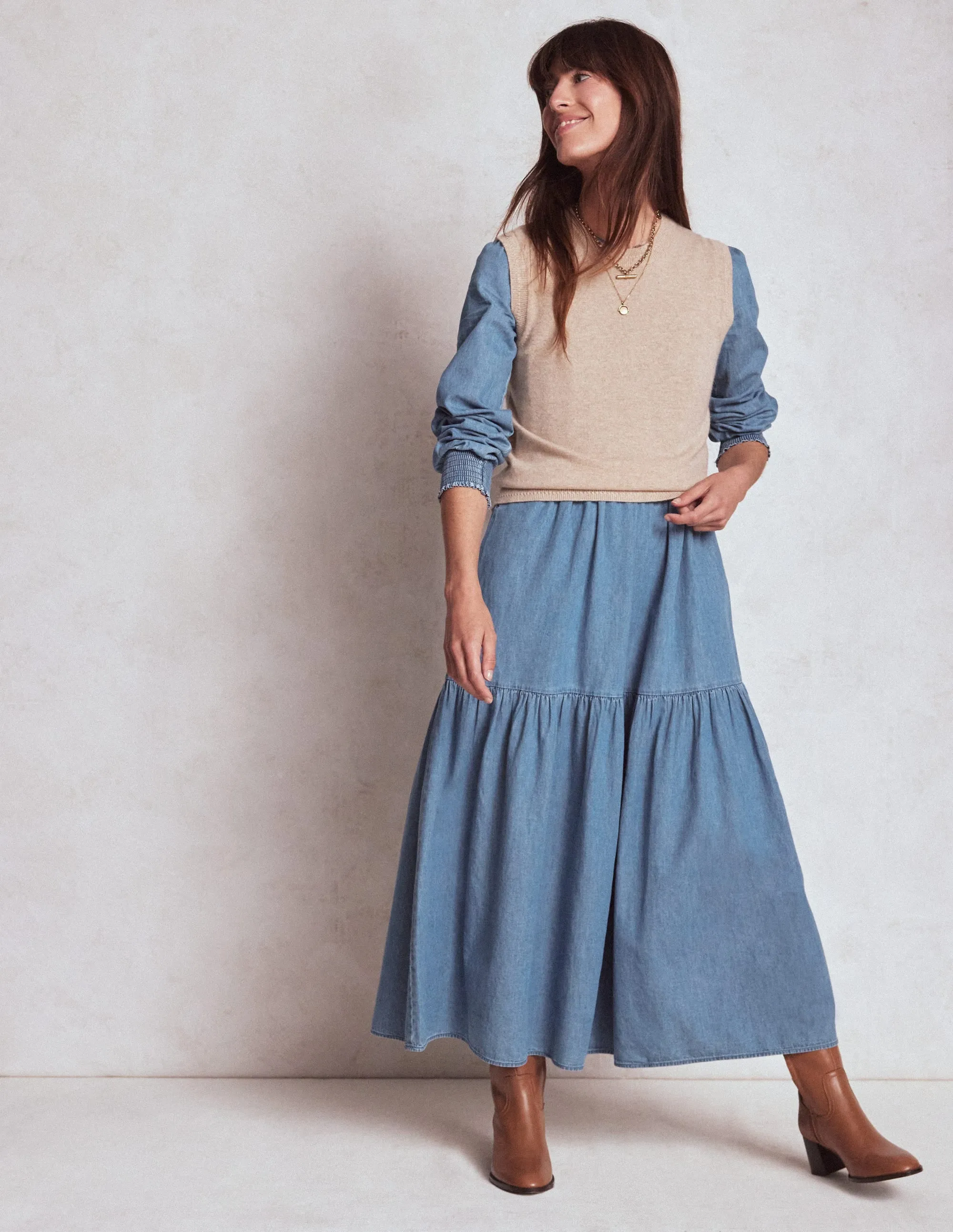 Flattering Style Trendy Fit Cecily Denim Midi Dress-Light Vintage Denim