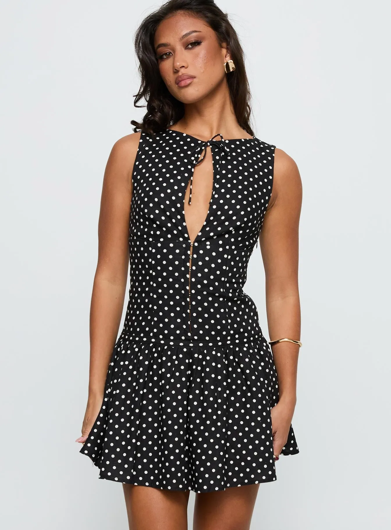Night Rush Fade Resistant Alissea Keyhole Linen Blend Mini Dress Black Polka
