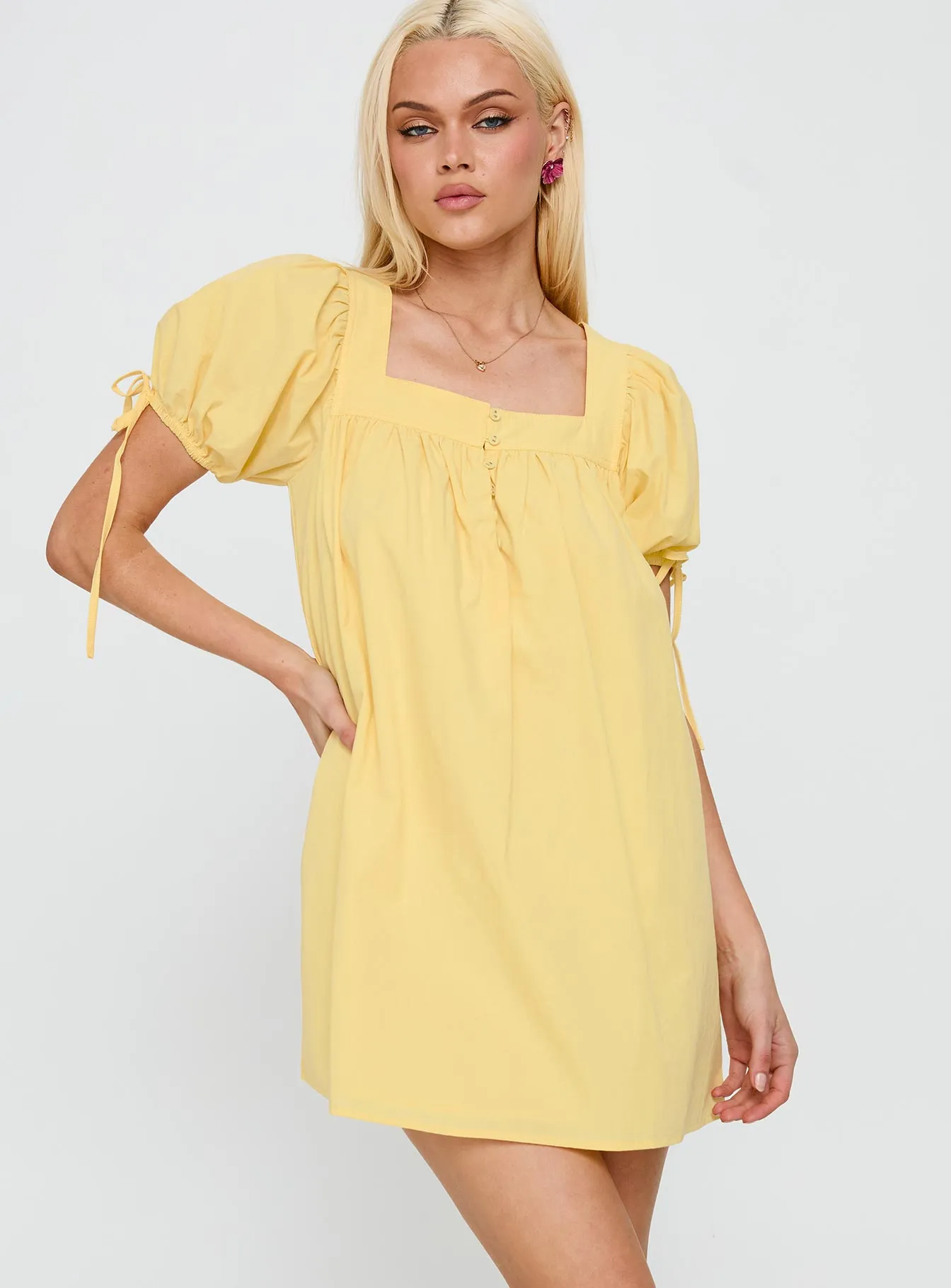 Casual Comfort Sleek Silhouette Lilibet Mini Dress Lemon