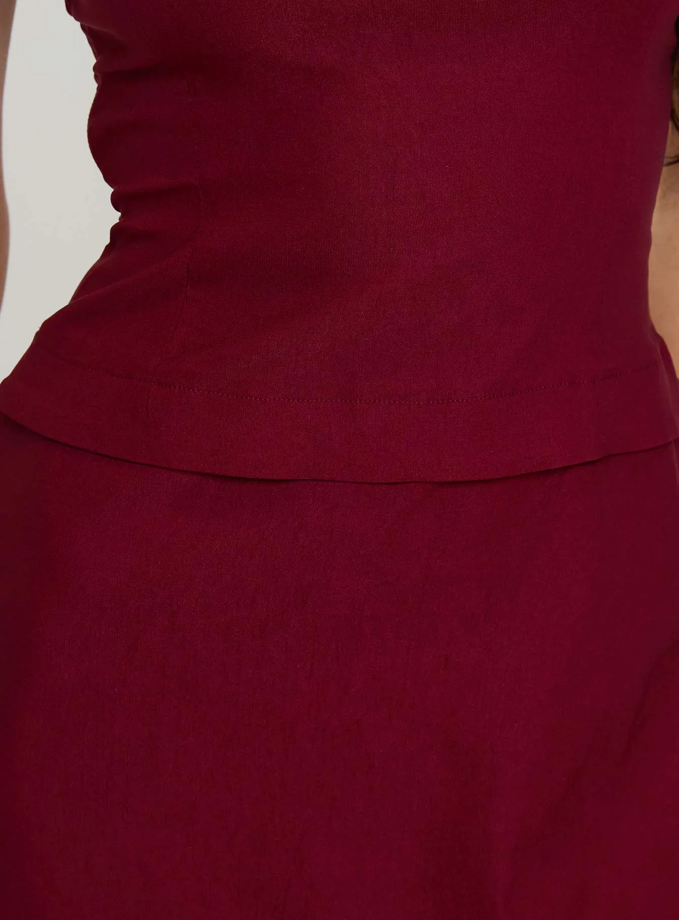 Nutmeg Strapless Mini Dress Burgundy Flirty summer piece