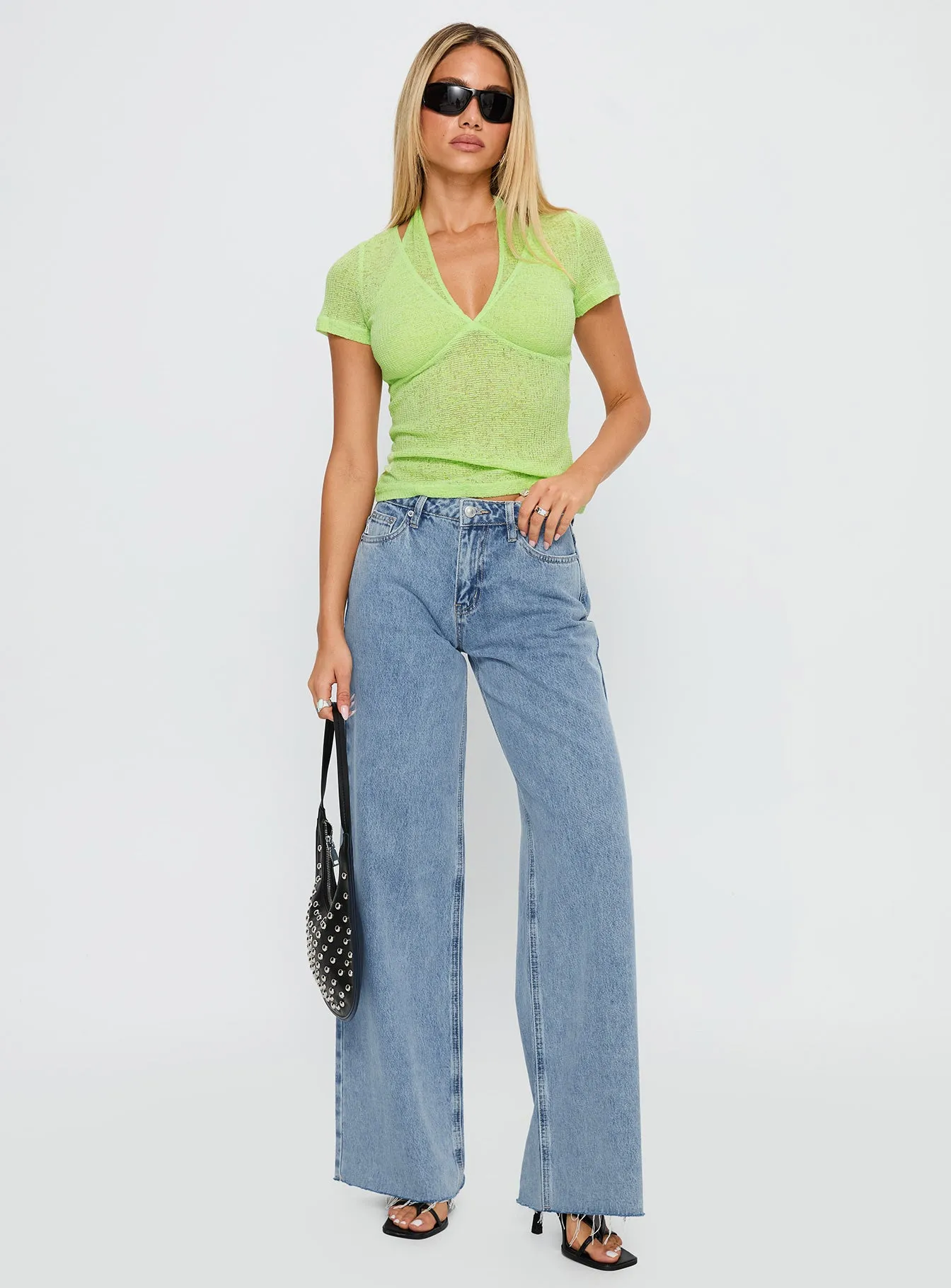 Darla Low Rise Straight Jean Vintage Blue Wash Classic Beach Day Travel Outfit Slim Silhouette
