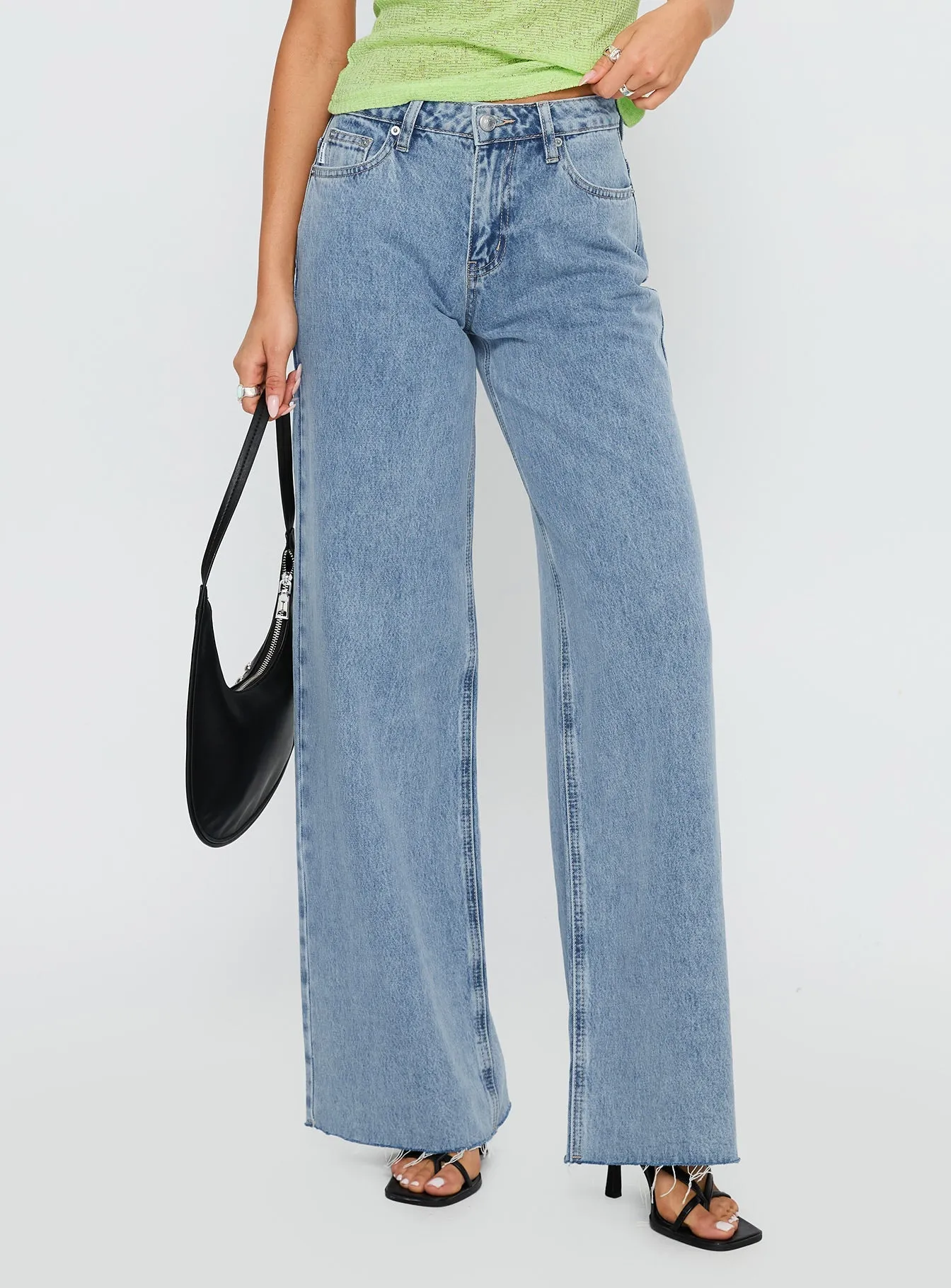 Darla Low Rise Straight Jean Vintage Blue Wash Stretch Minimalist Quick Dry Weave Technology