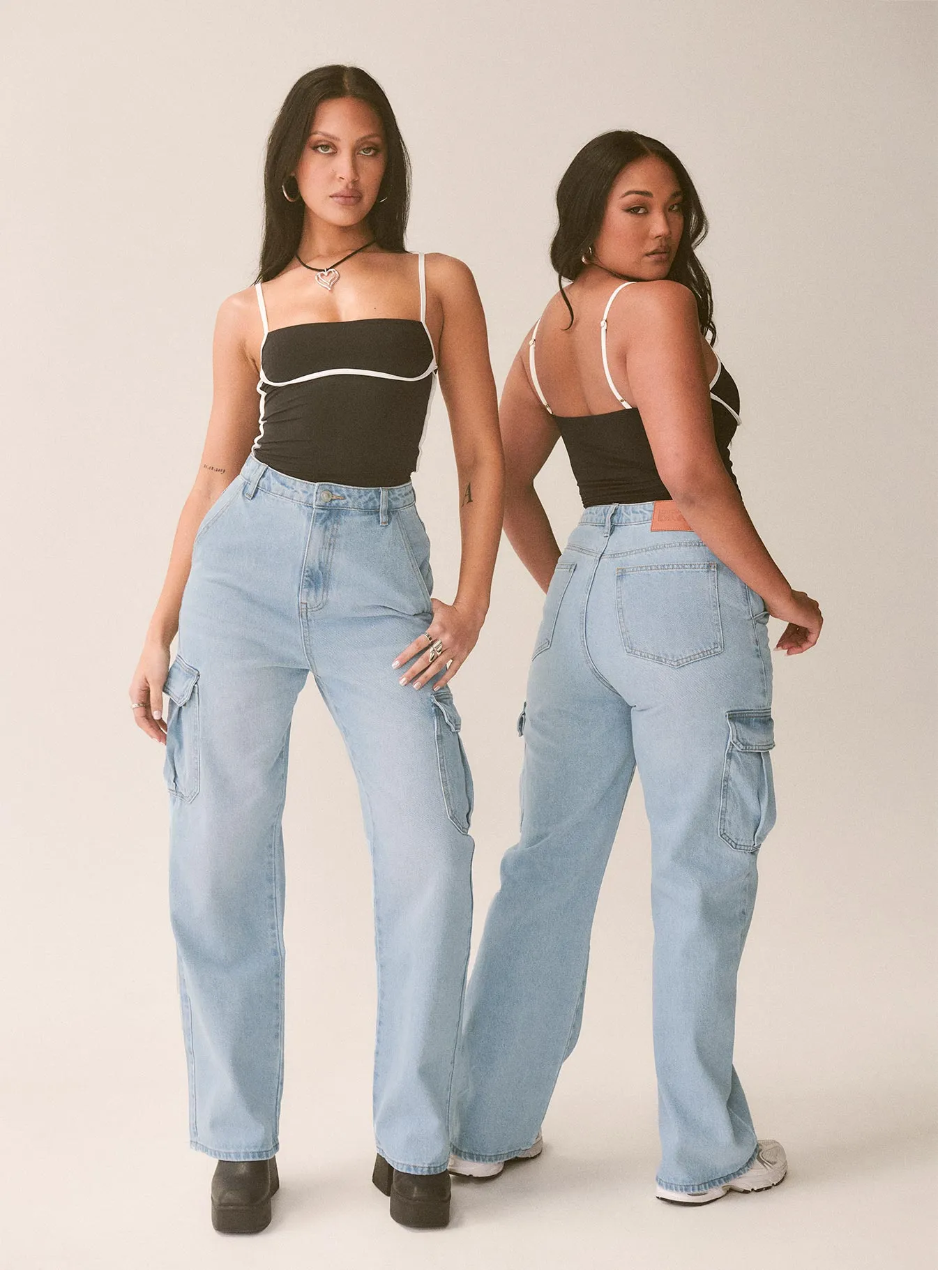 Straight Cut Belgrove Cargo Jeans Mid Wash Denim