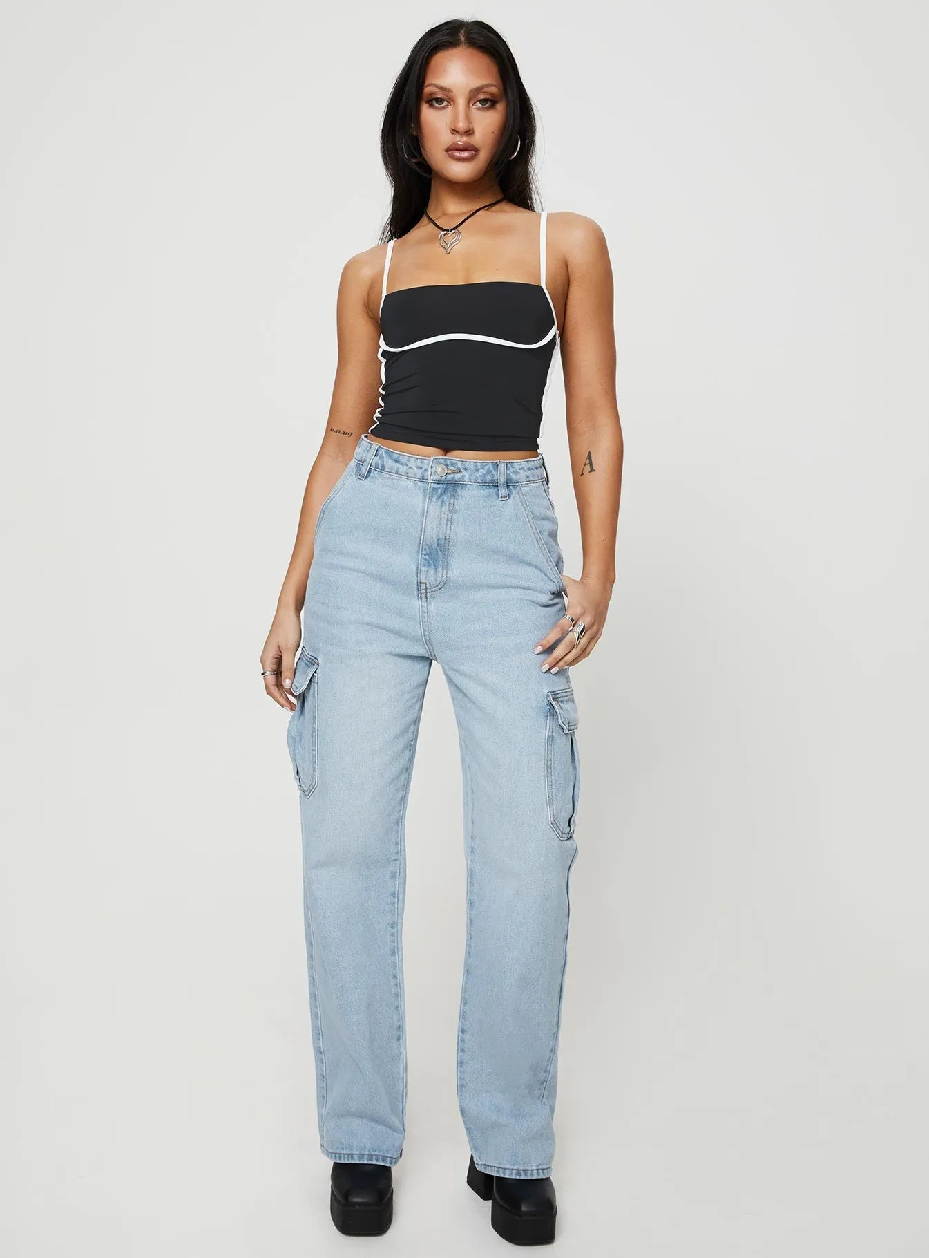 Resilient material Belgrove Cargo Jeans Mid Wash Denim