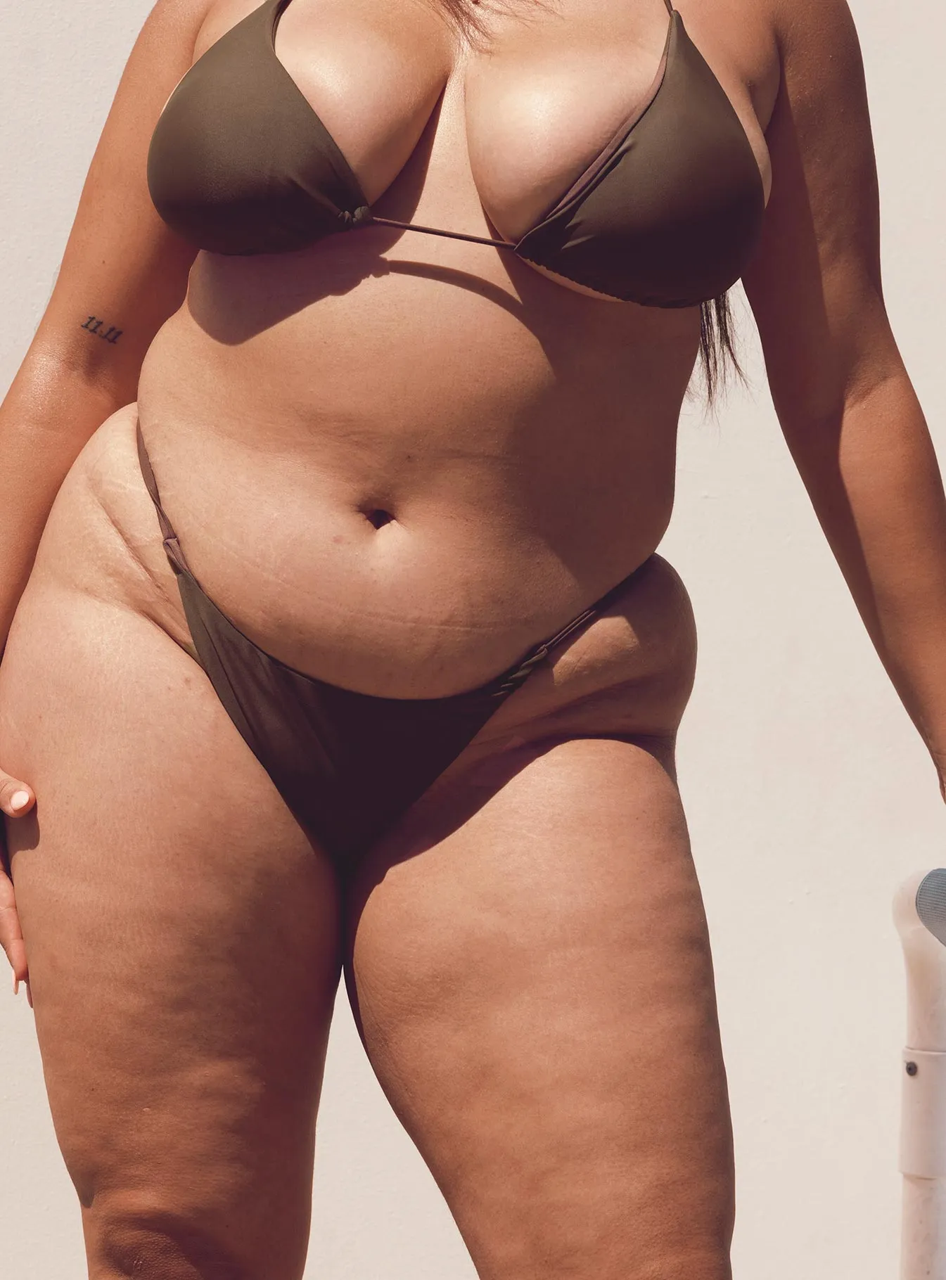 Supportive Cradle Design Adjustable Side Ties Kaila Bikini Bottom Chocolate Curve