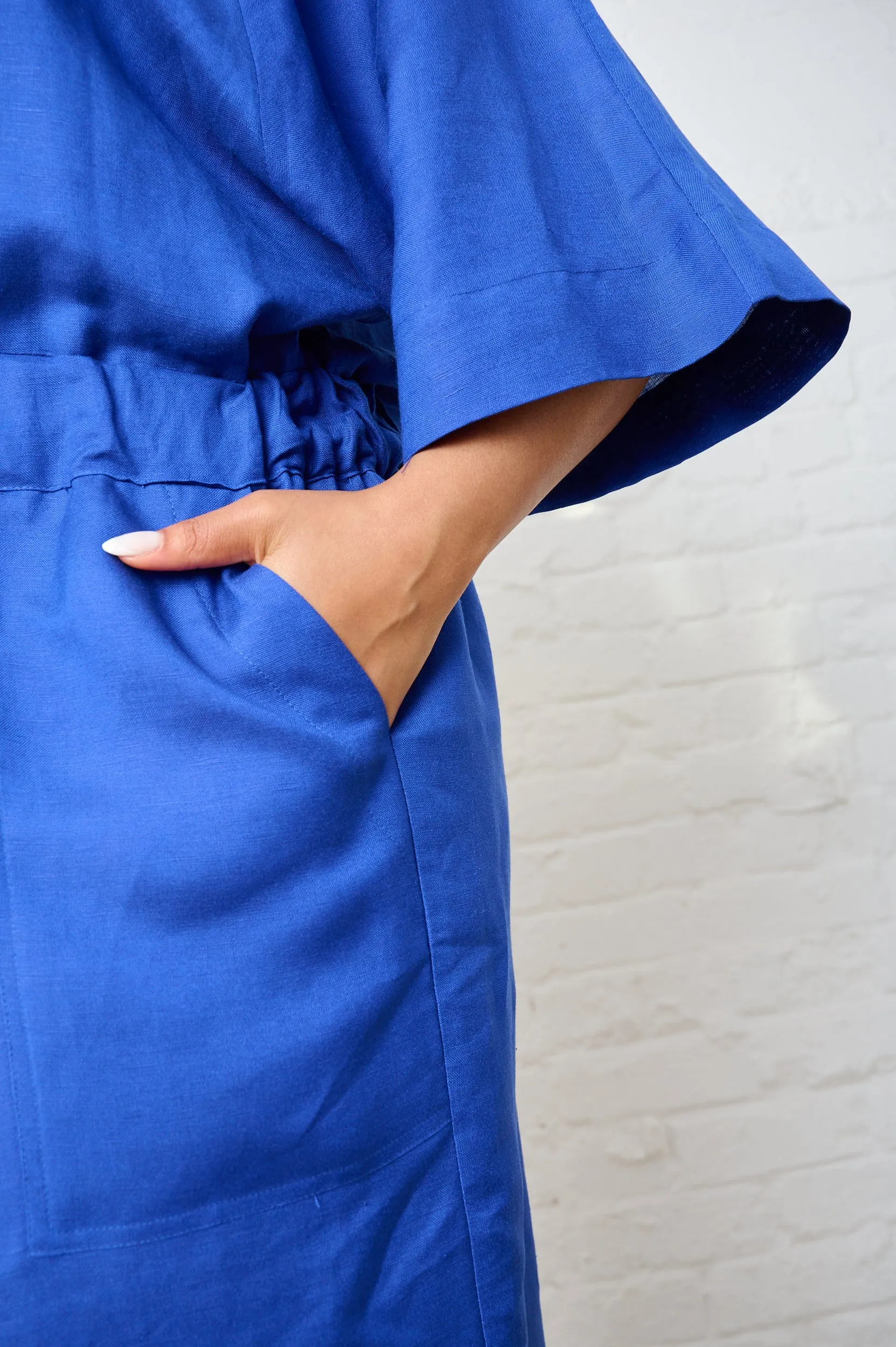 Linen Dolman Sleeve Dress in Cobalt AntiStatic Cloth CompactFold