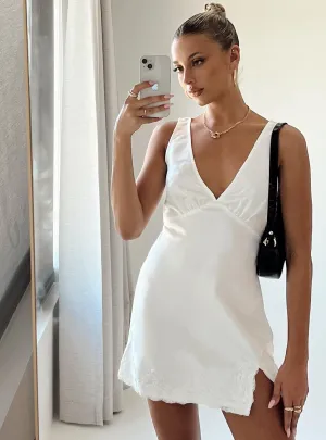 Casual chic style Summer Heat Athenia Mini Dress White