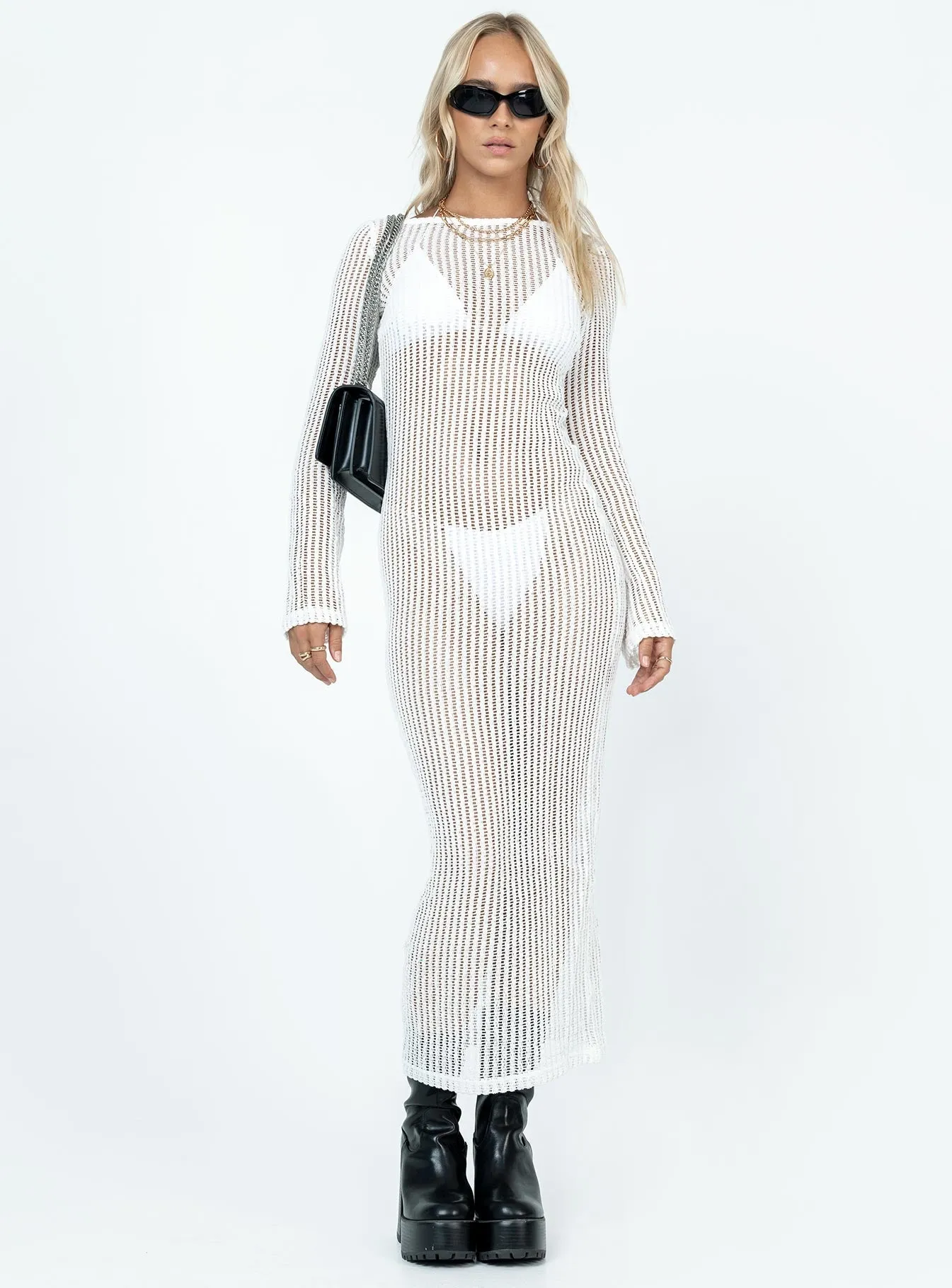 Bria Maxi Dress White The classic design of this maxi dress makes it an essential piece for any fashion-forward wardrobe