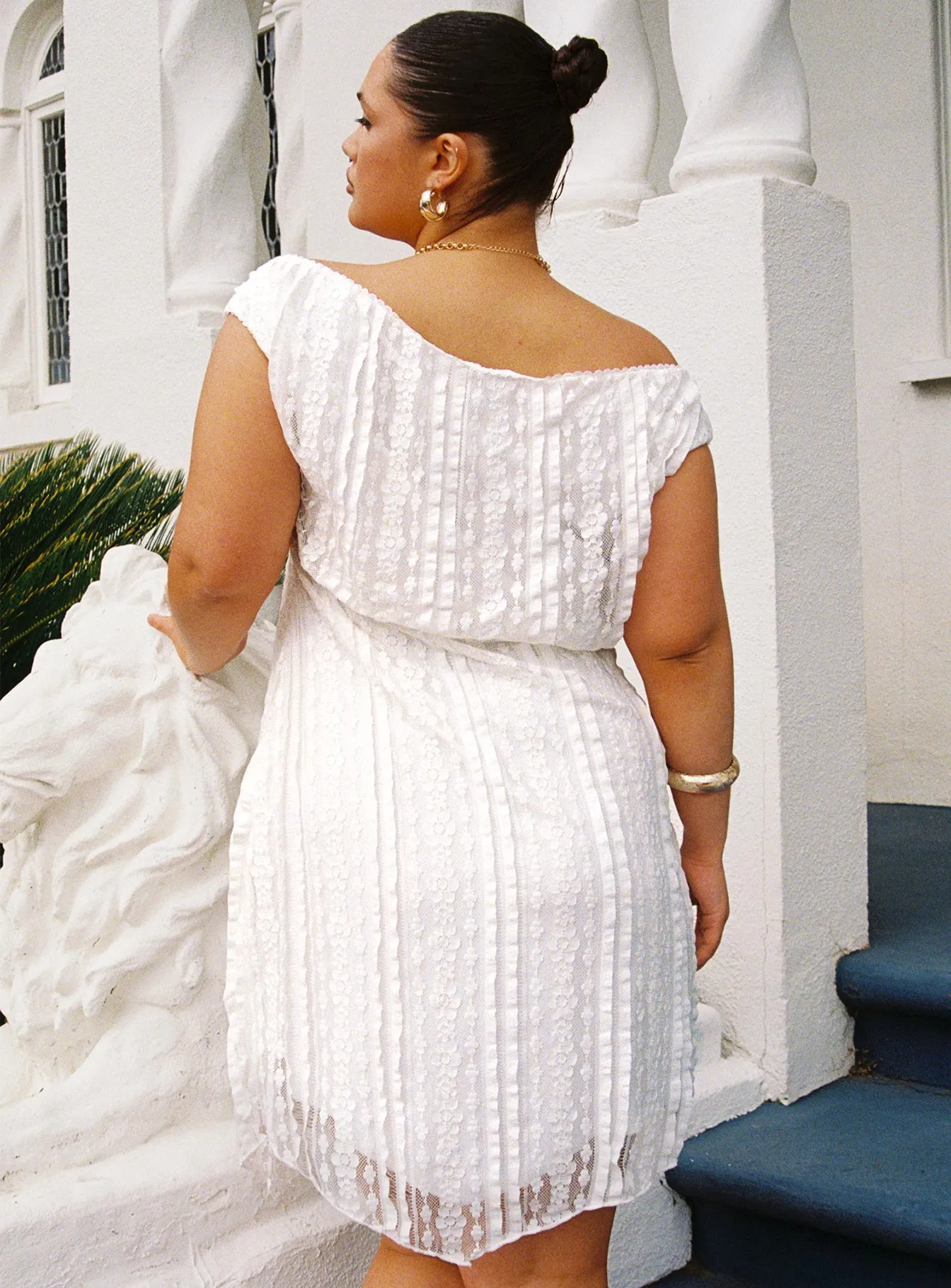 Breezy Off The Shoulder Mini Dress White Curve Floral Appeal Sexy Soul