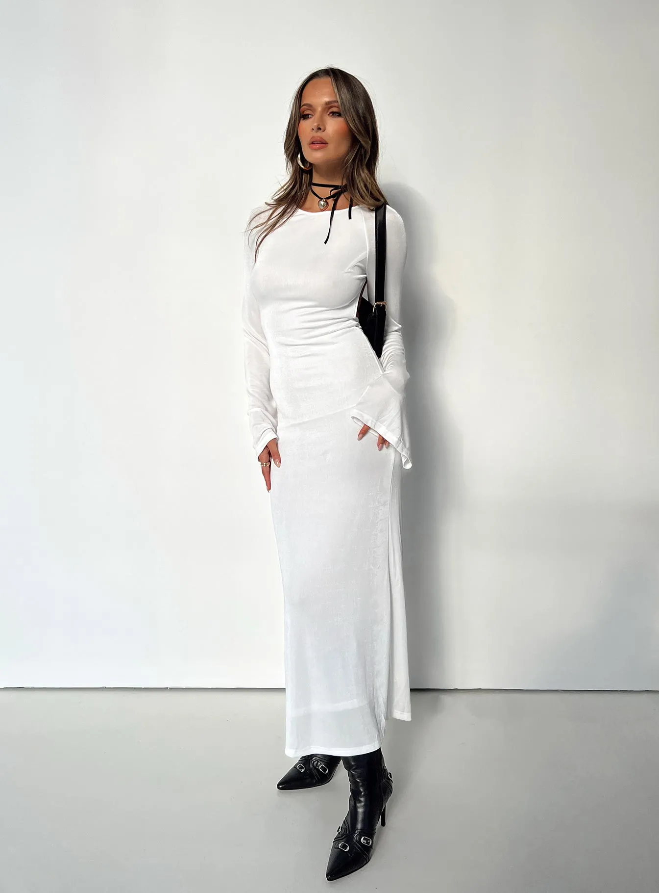 Stunning beach maxi dress Amersham Long Sleeve Maxi Dress White