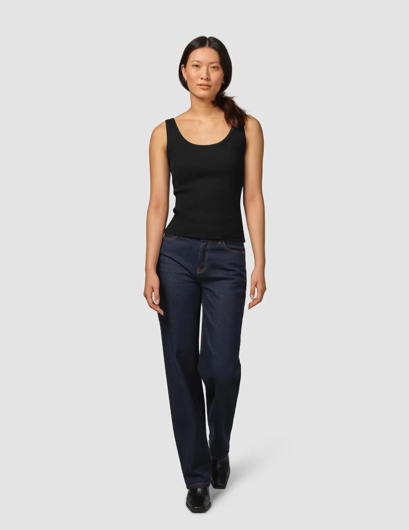 Modern Ease Rib Tank Top Black