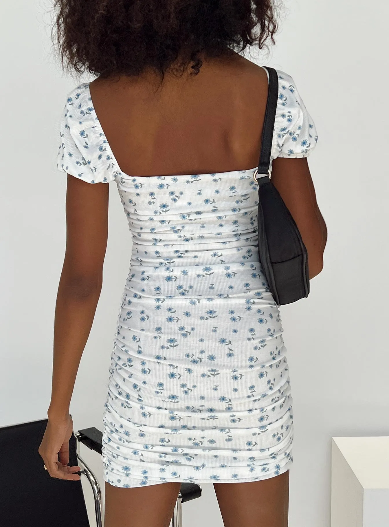 Relaxed mini for warm days Shine Glow Charvi Mini Dress Blue Floral