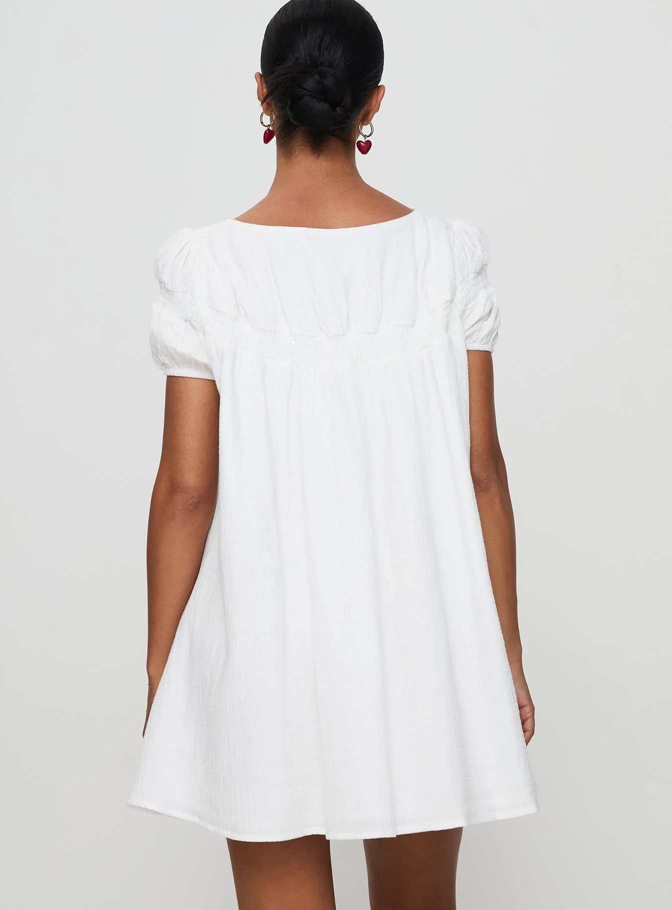 Easy Wear Flirty Design Silverwing Mini Dress White