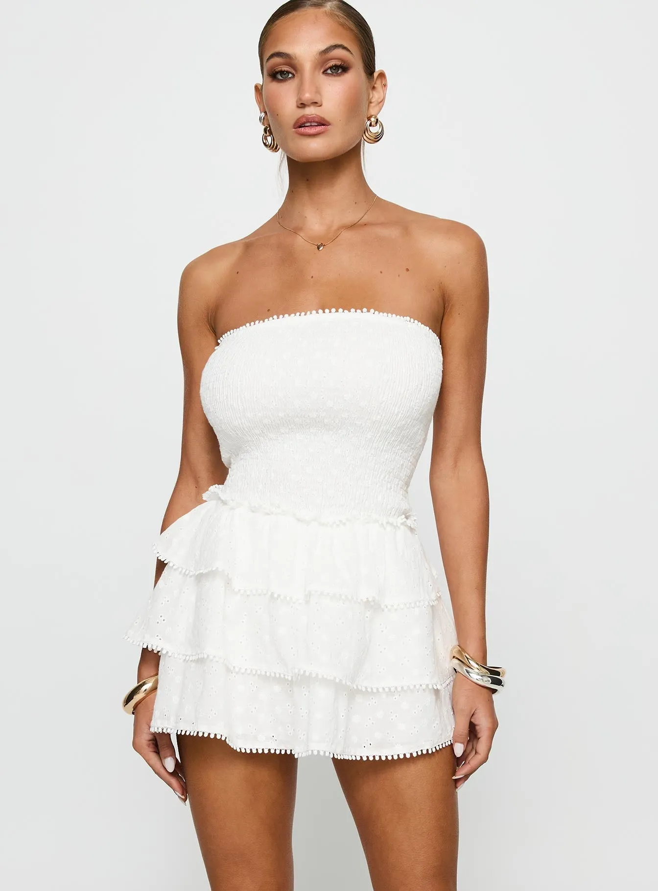 Feminine mini-length gown Elegant short cocktail dress Sunkiss Frill Mini Dress White / Broderie