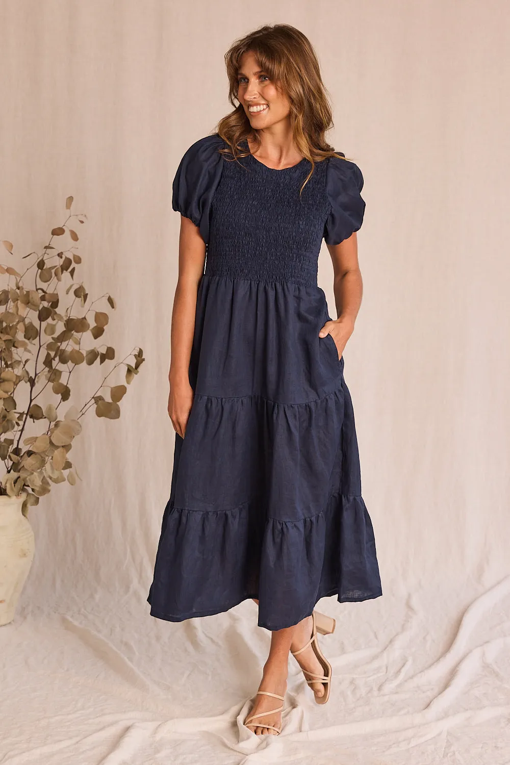 Air View Diamond Glow Minden Linen Shirred Short Sleeve Dress in Navy