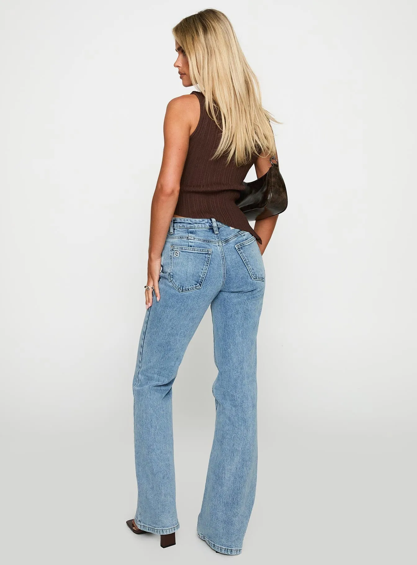 Magic Mirror Mid Rise Bootleg Jeans Ice Wash Weekend Style Stretch Bold Look