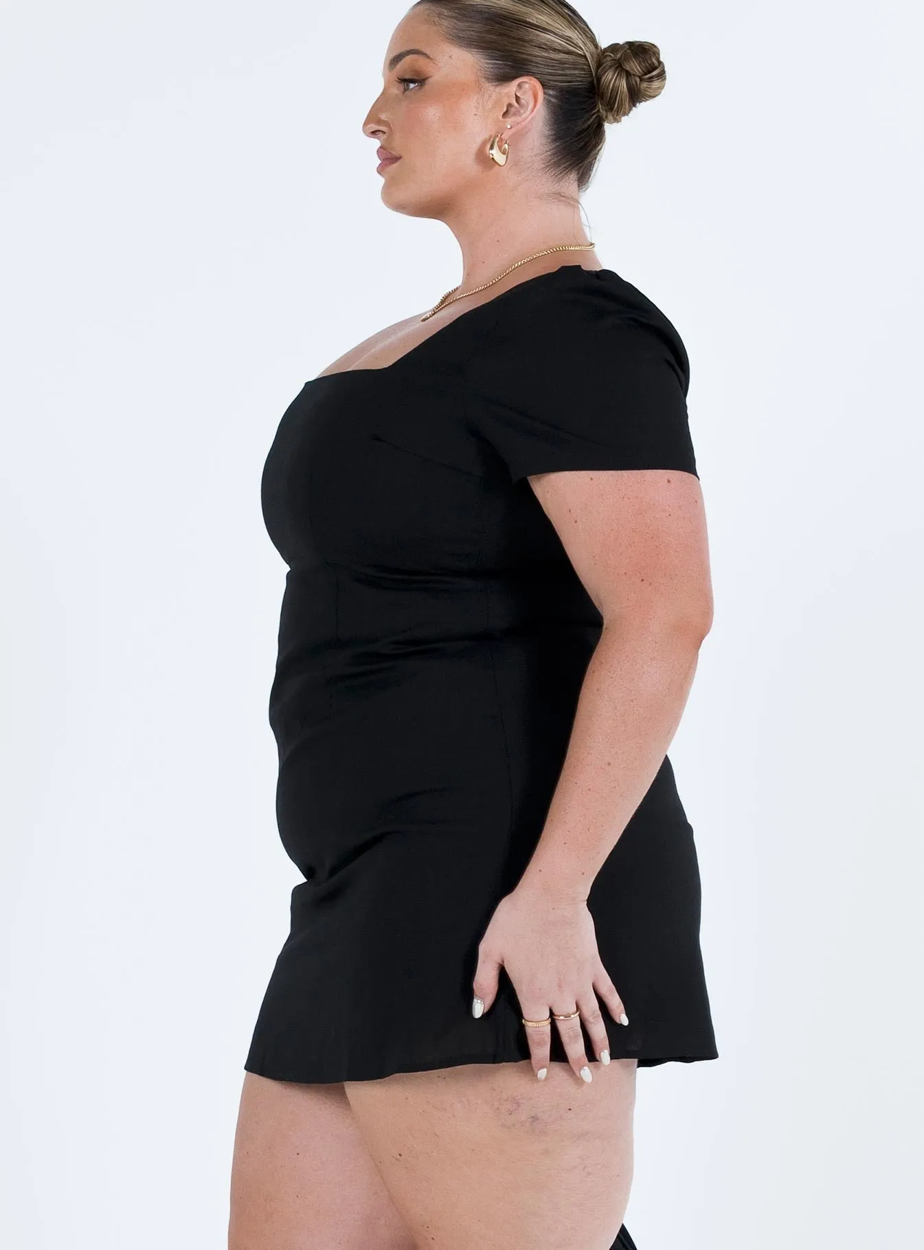 Trendy Outfit Hastings Mini Dress Black Curve
