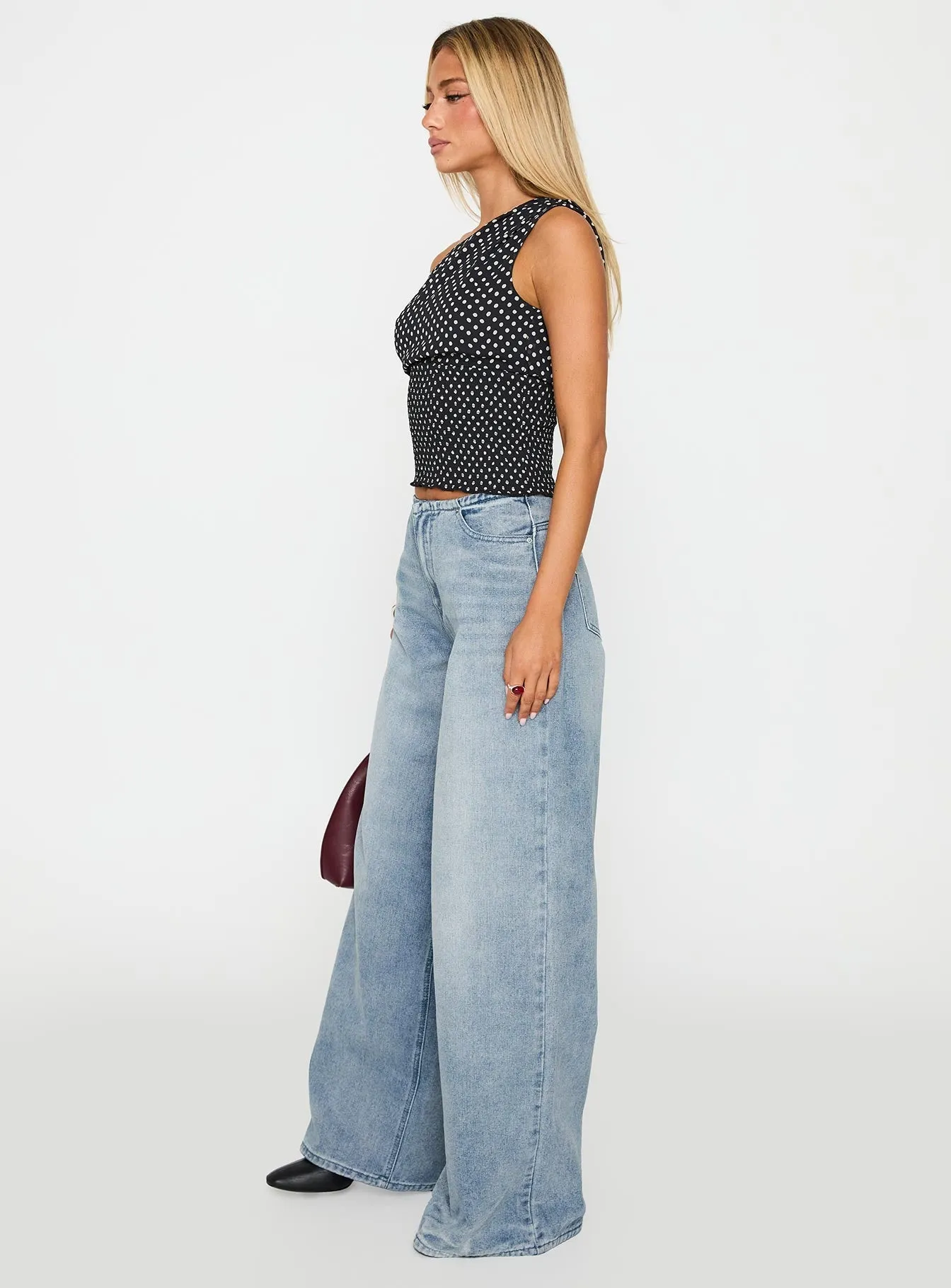 Relaxed Style City Walk Trend Setter Bowe Low Rise Wide Leg Jeans Blue