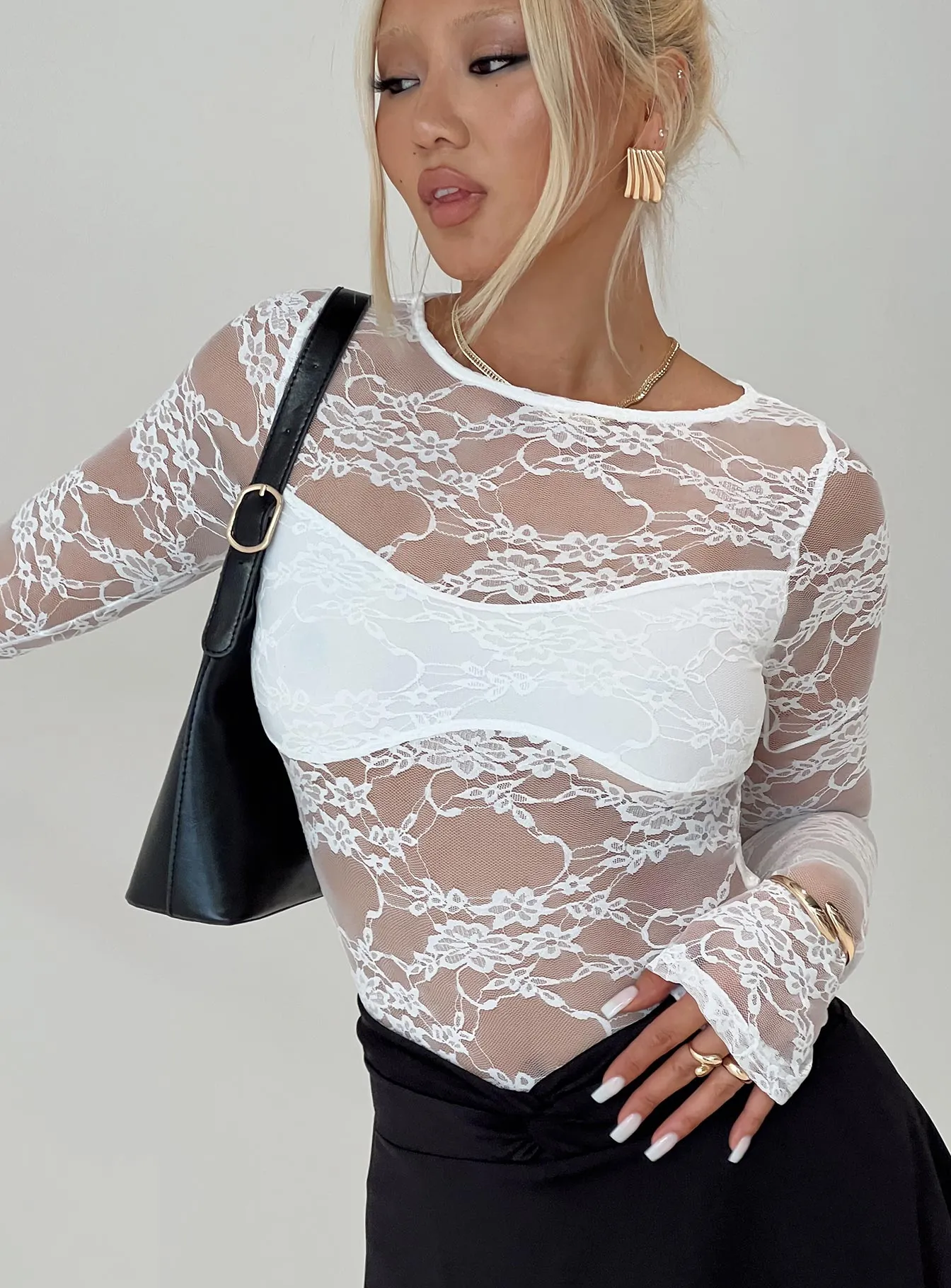 Feelix Long Sleeve Lace Bodysuit White Sharp Friends Relax Daily