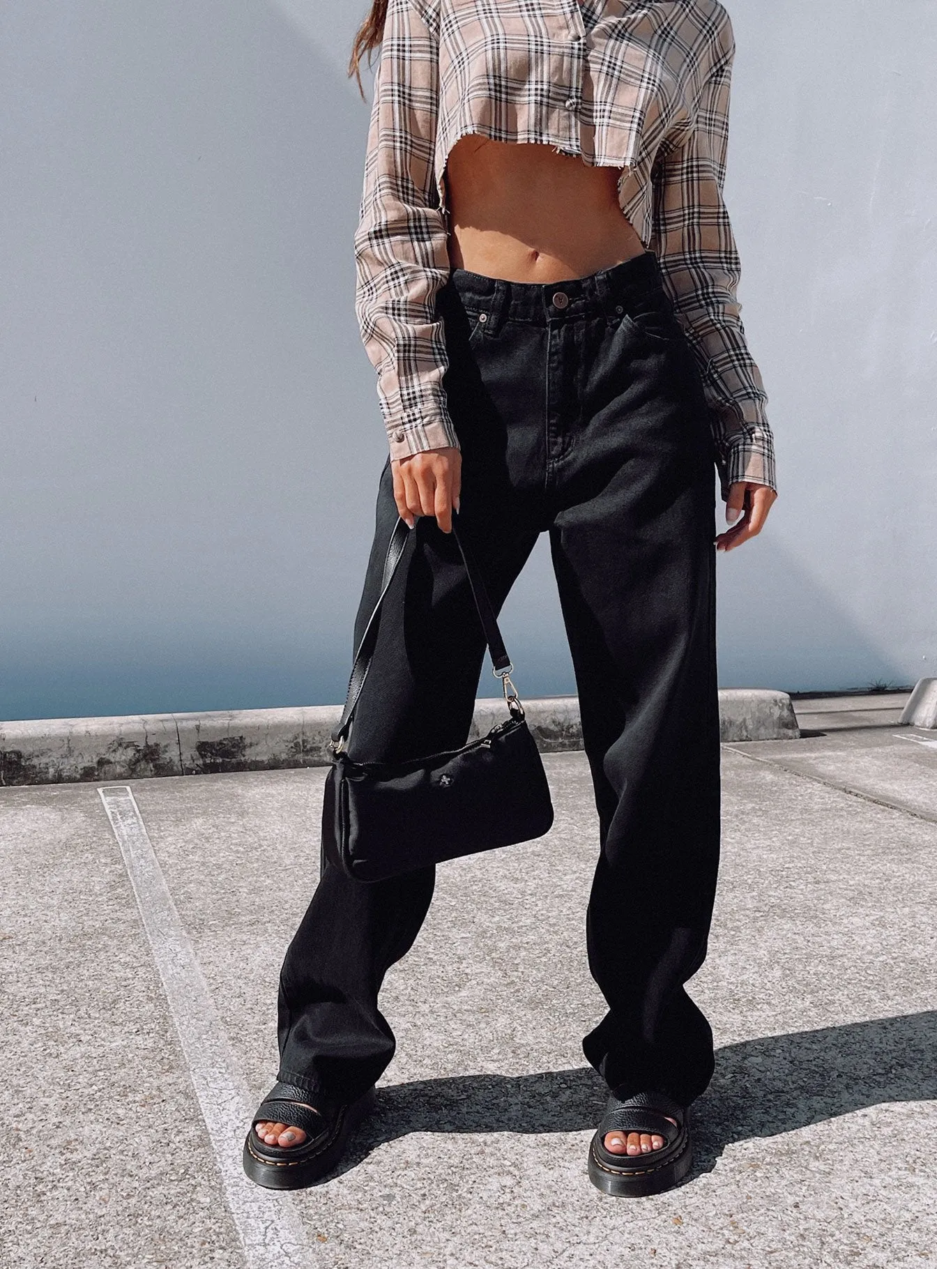 Abrand Slouch Jean Black Earthy Modern Minimalist Office Wear
