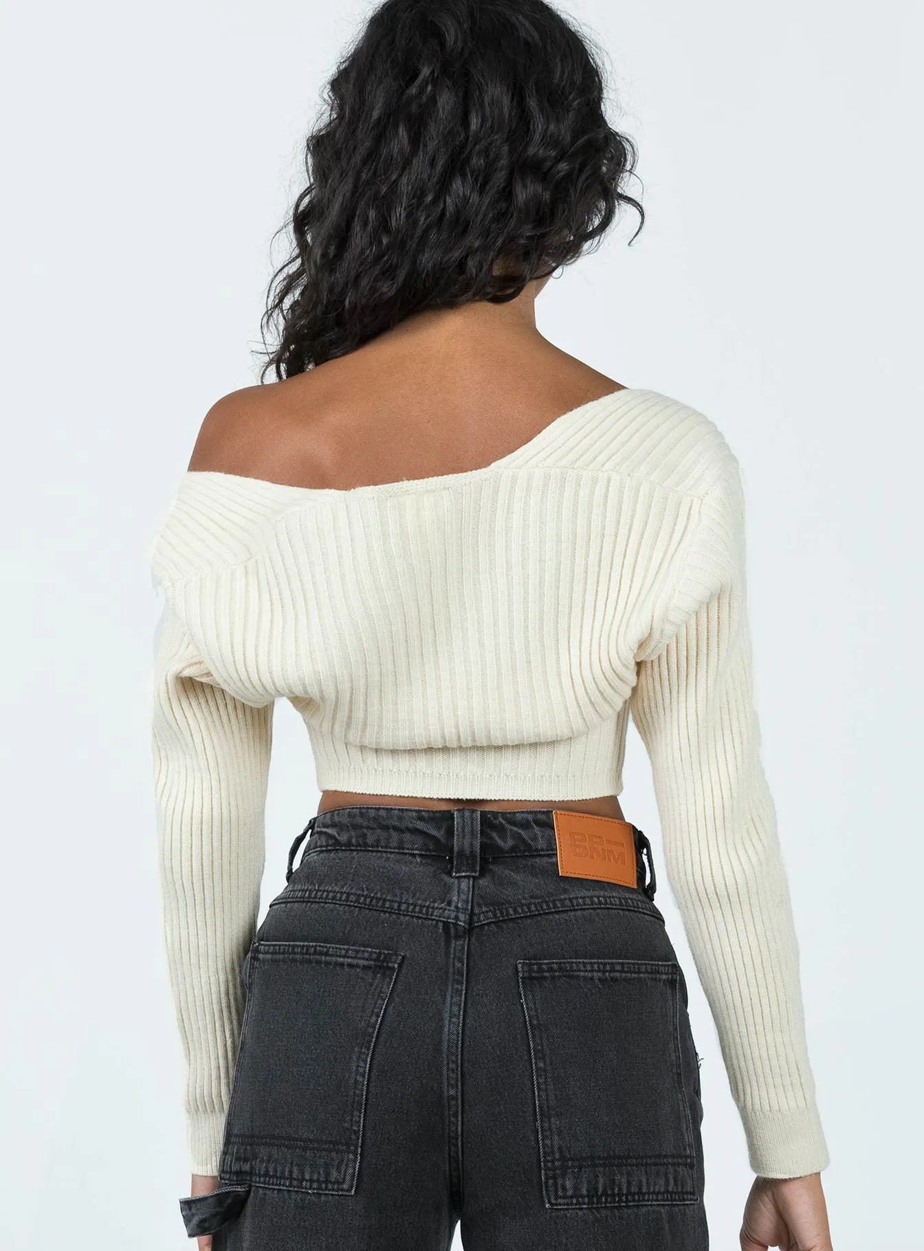LatticeKnit Curved Hemline Carmona Sweater Set White