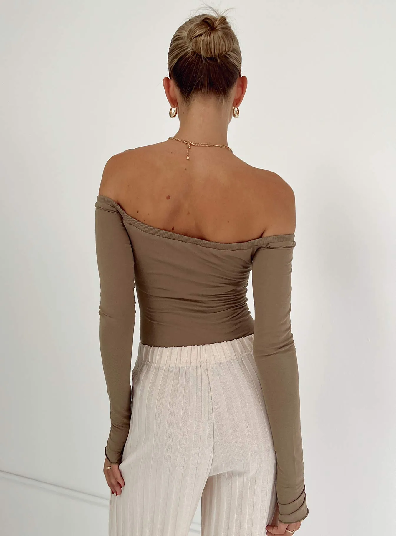 Weaver Off Shoulder Bodysuit Outdoor Travel