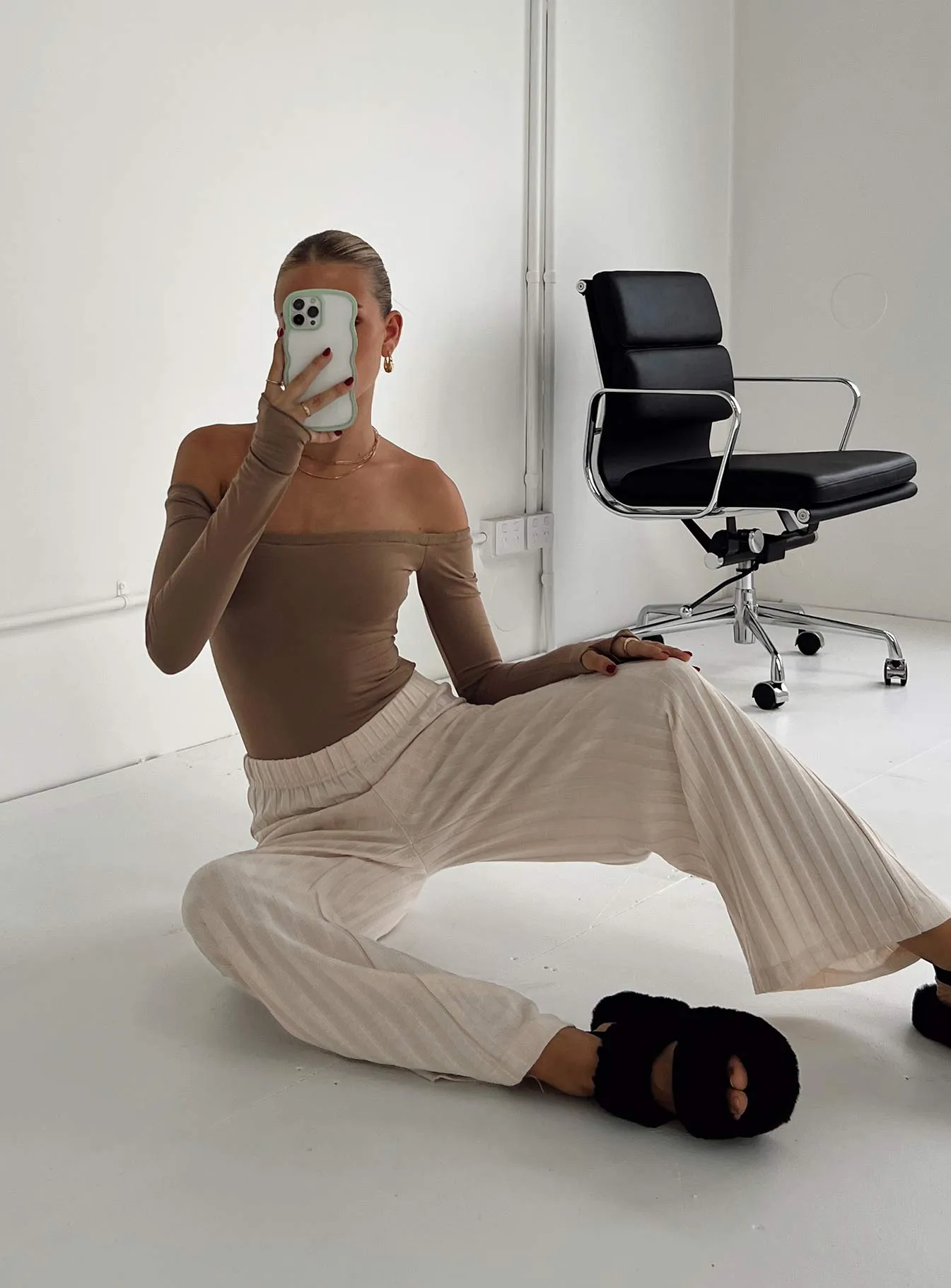 Weaver Off Shoulder Bodysuit Essential Basic