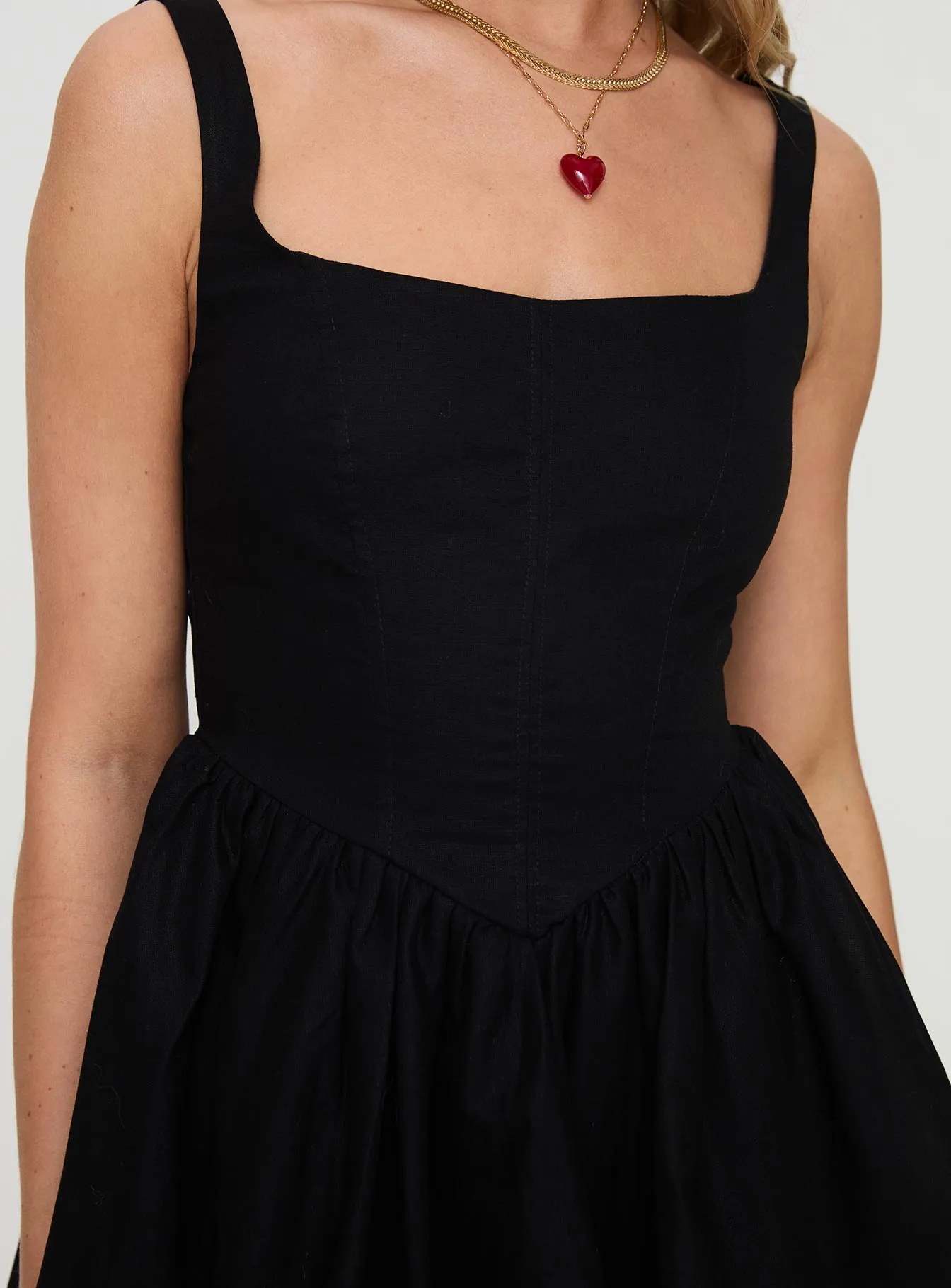 Alcott Bubble Hem Mini Dress Black Floral Appeal
