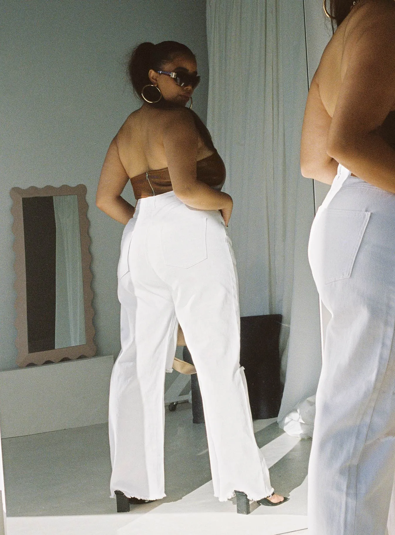 Plain Favorite Smart Style Cece Hammer Wide Leg Knee Rip Jeans White Denim Curve