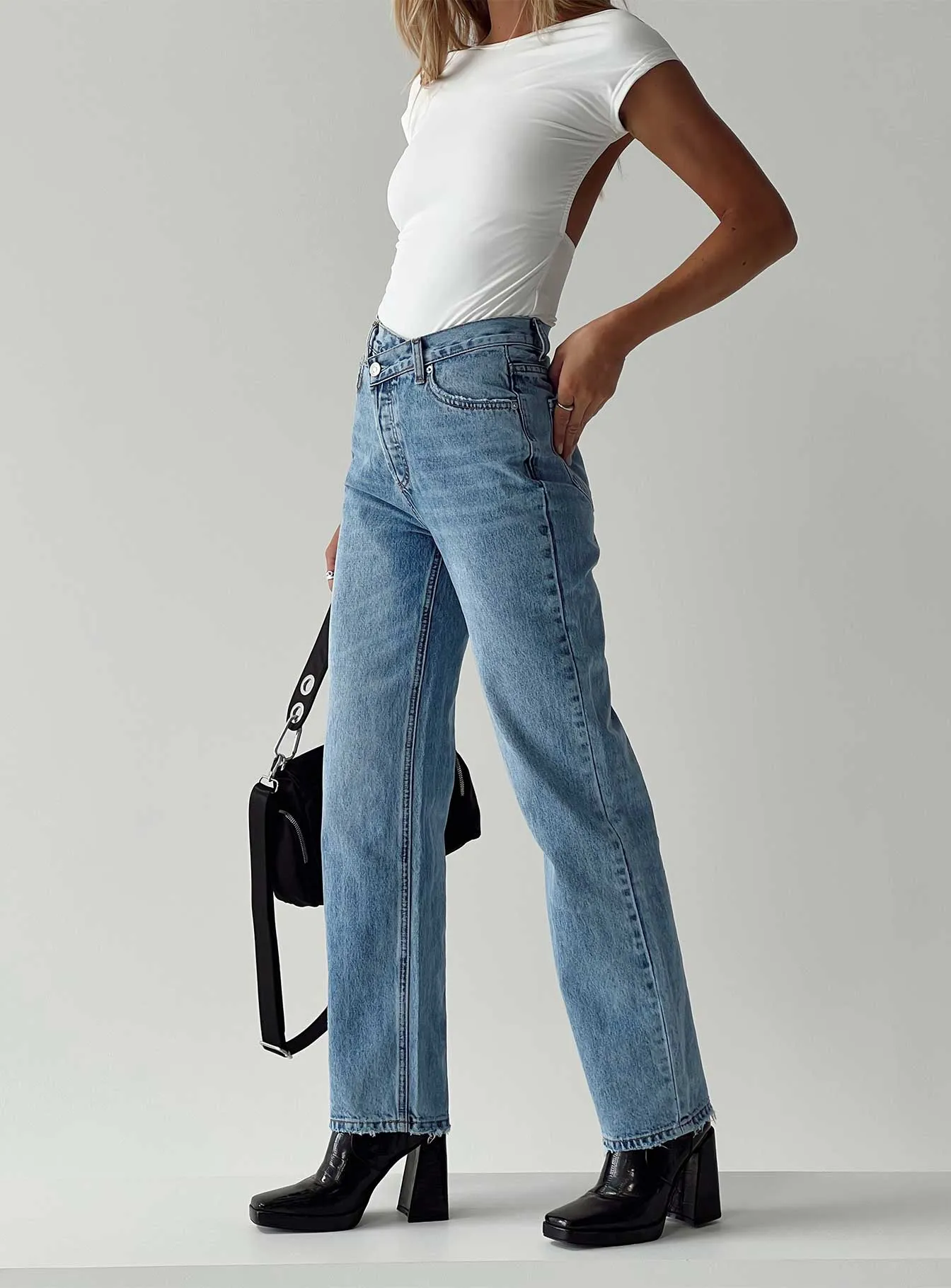 Holly Asymmetric Straight Leg Jean Light Wash Denim Breathable Denim All Season Fit