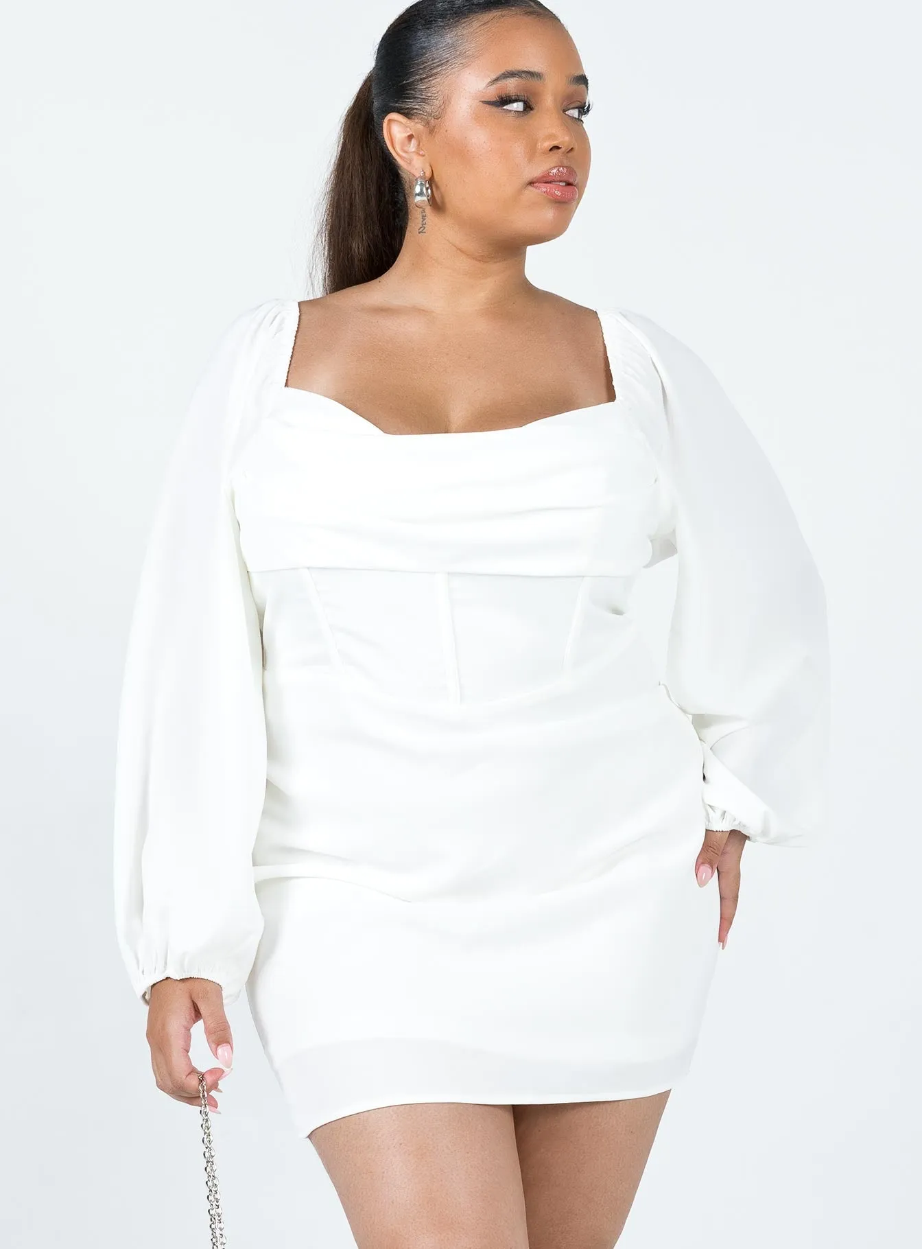 Light and Breezy Casual stylish short dress Lillie Long Sleeve Mini Dress White Curve