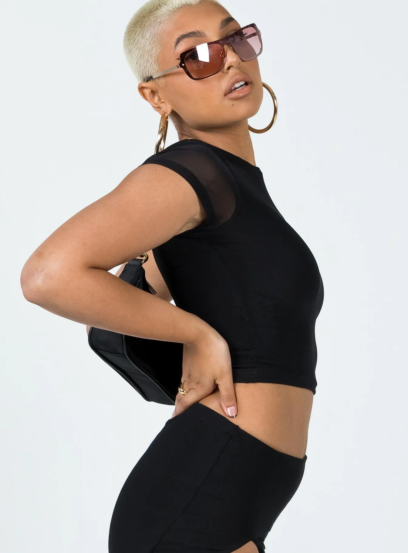 Stylish Wear Anti-pilling Bold Move Top Black