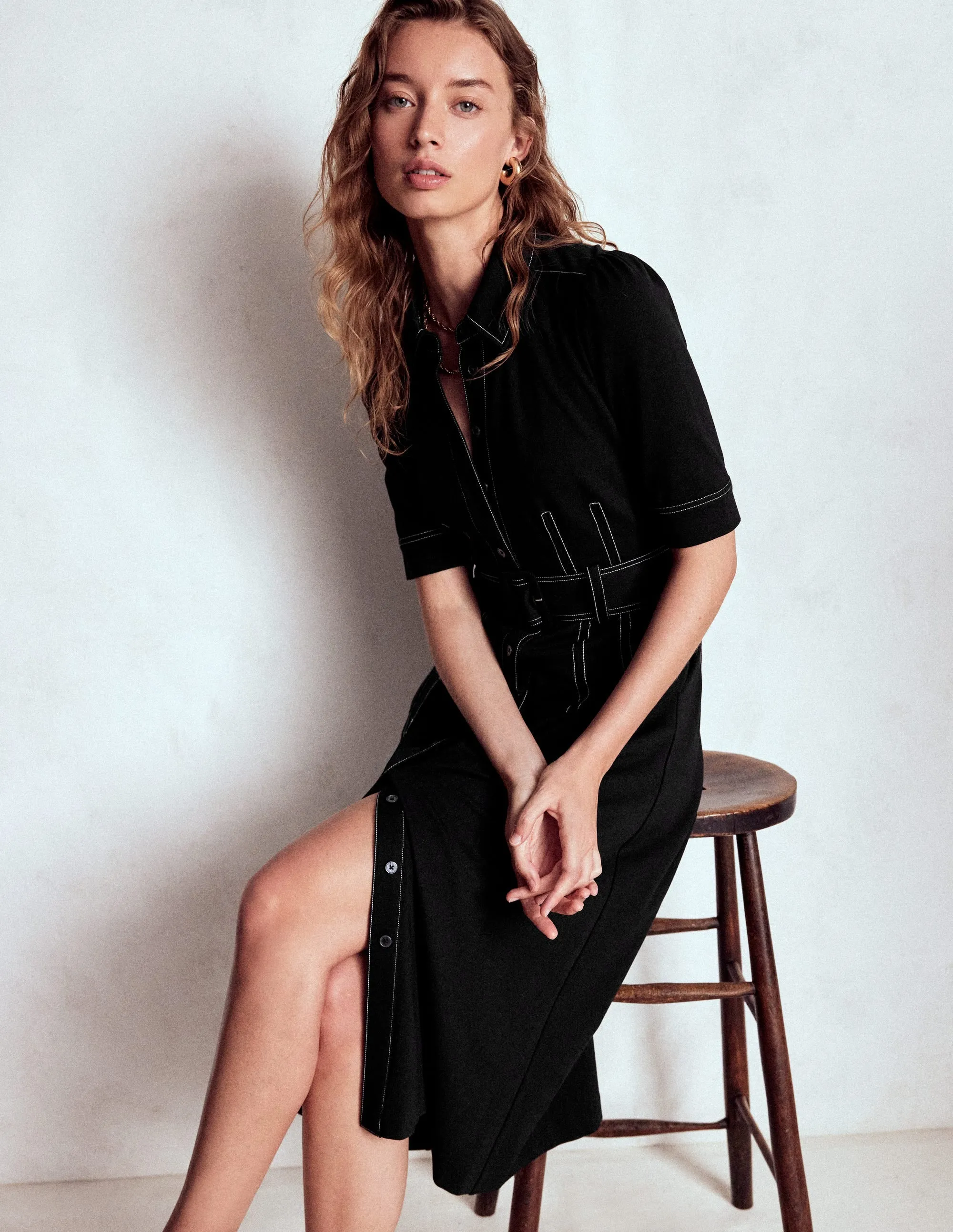 Anita Ponte Shirt Dress-Black Sleek Fashion Dinner Hall