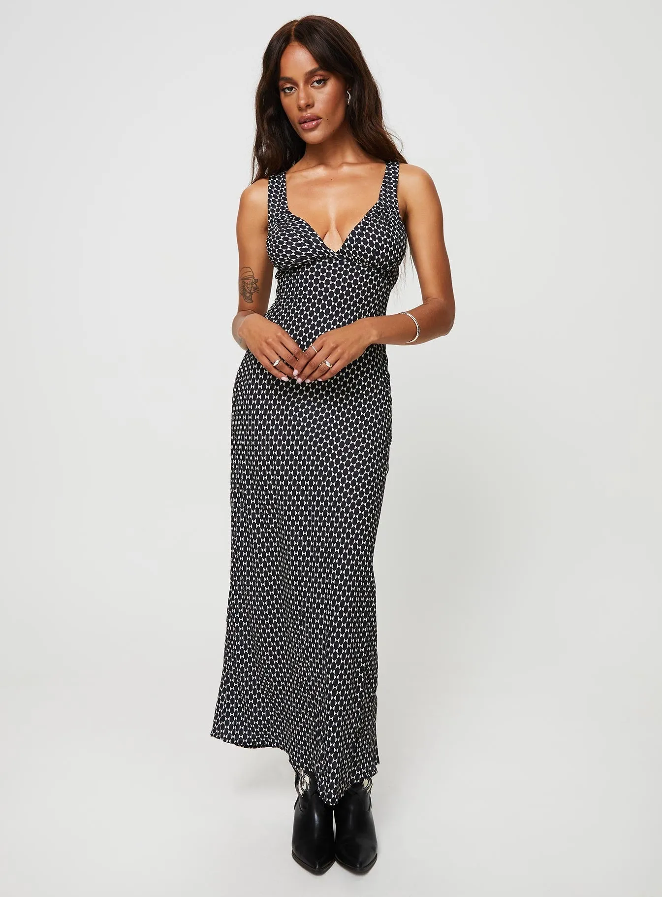 Maysa Geo Maxi Dress Black Metal Glow