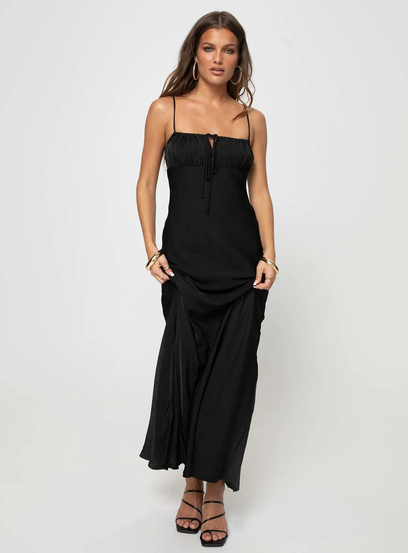 Noda Maxi Dress Black Fold Art Wave Dance