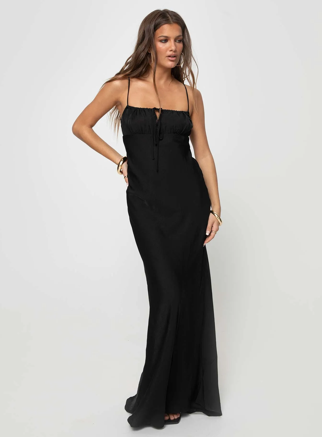 Trendy long-length summer piece Clay Glow Noda Maxi Dress Black