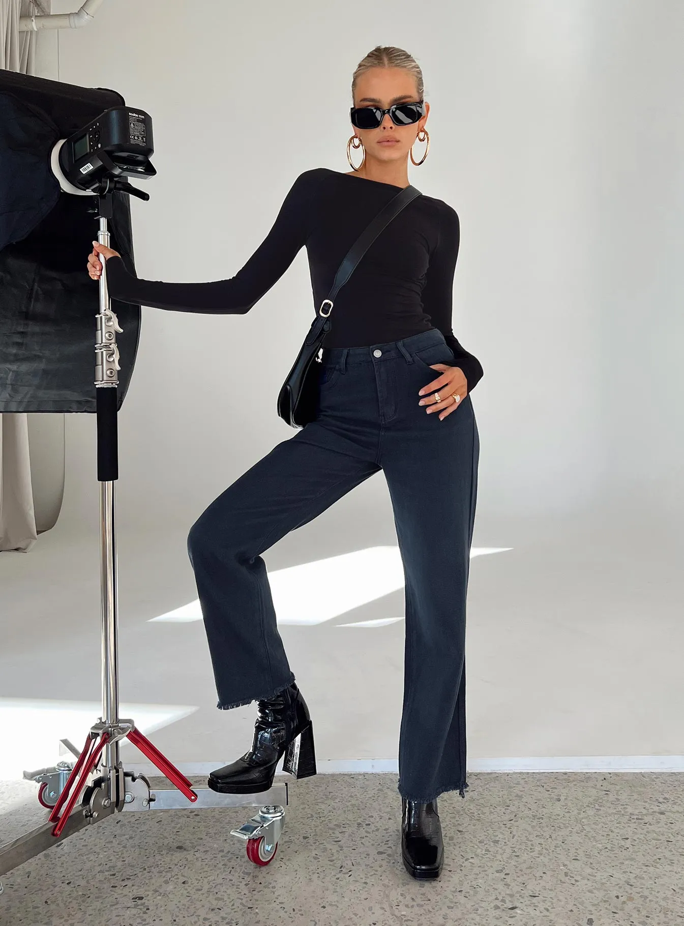 Smart Utility Urban appeal Kalinda Dark Blue Denim Jeans
